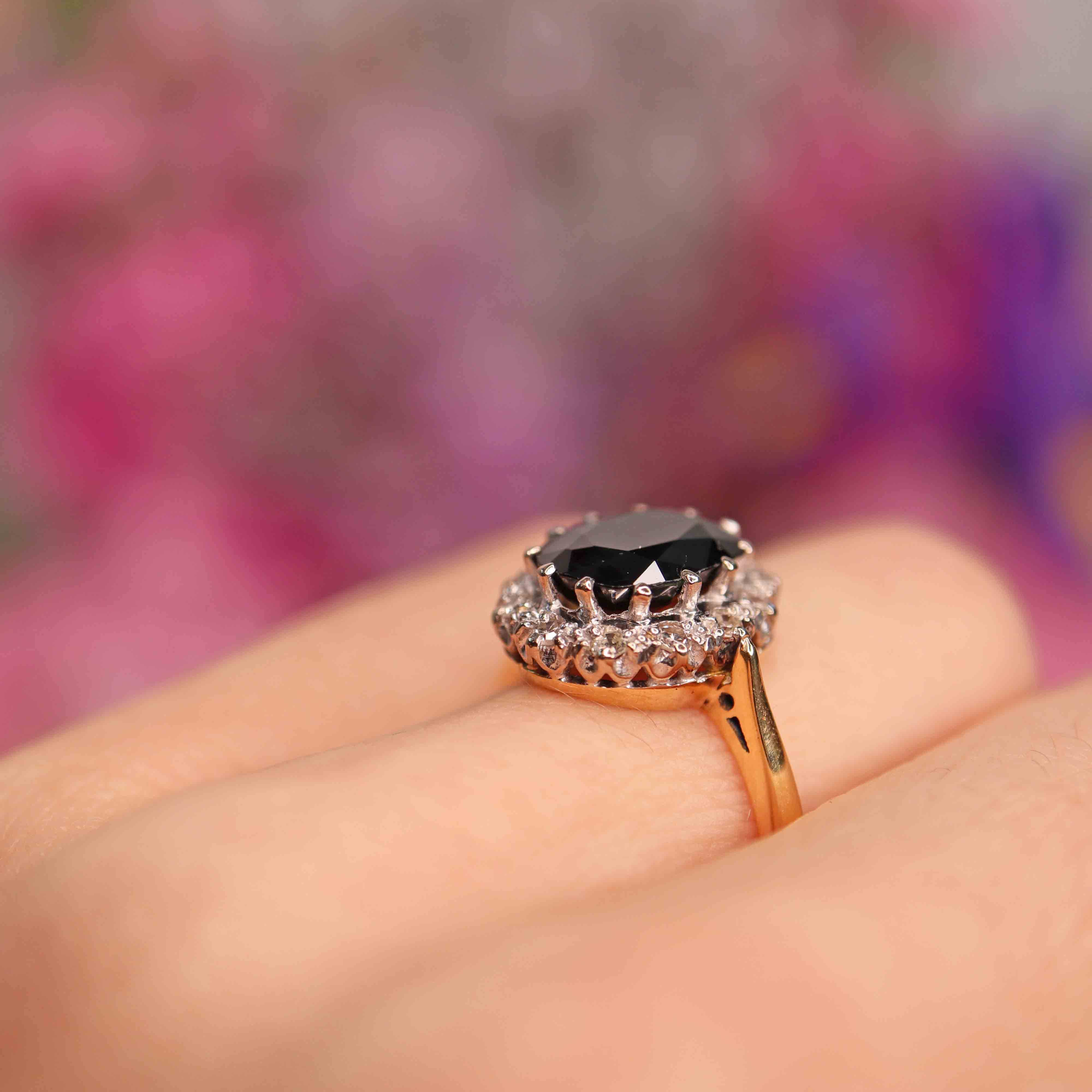 Ellibelle Jewellery Vintage 1966 Sapphire & Diamond 18ct Gold Cluster Ring (2.80cts)