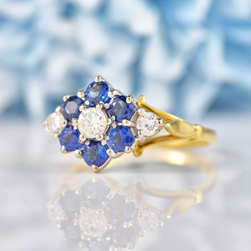 Ellibelle Jewellery Vintage 1970s Blue Sapphire & Diamond Gold Daisy Cluster Ring