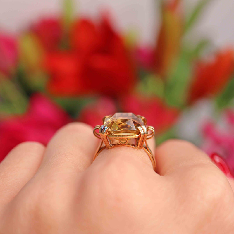 Ellibelle Jewellery Vintage 1970s Citrine 14ct Gold Solitaire Dress Ring