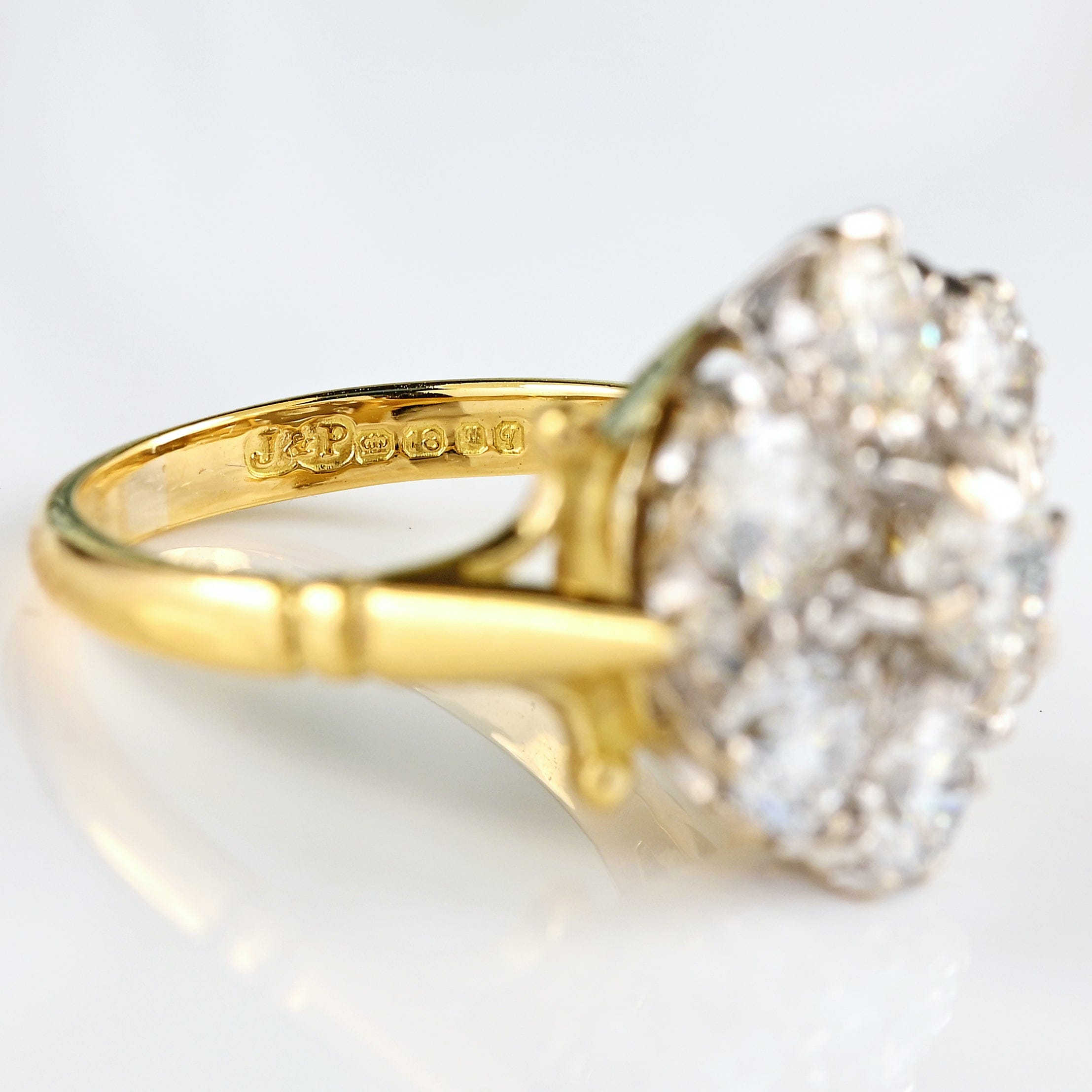 Ellibelle Jewellery Vintage 1971 Diamond 18ct Gold Seven-Stone Daisy Cluster Ring (2.10cts)