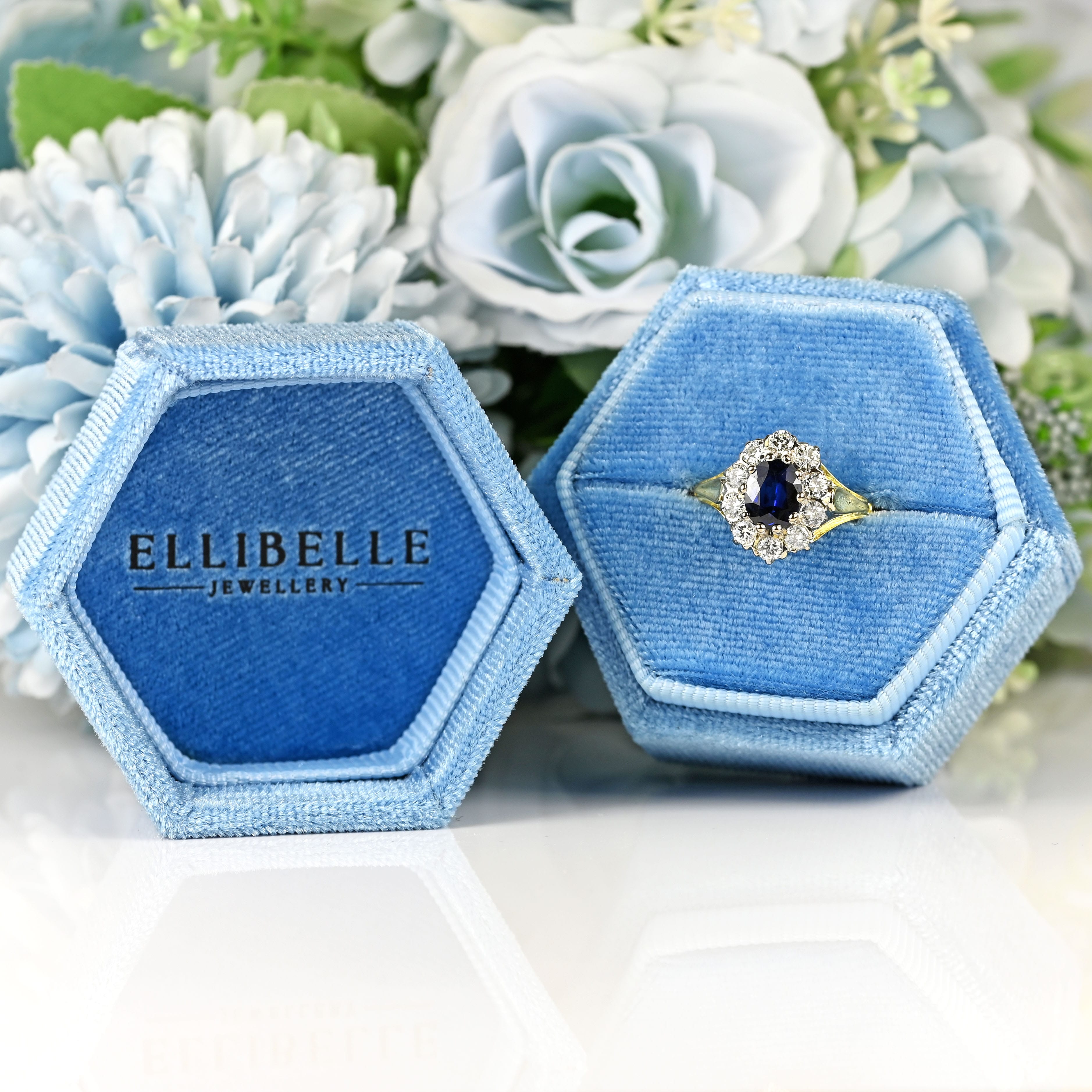 Ellibelle Jewellery Vintage 1971 Sapphire & Diamond 18ct Gold Cluster Ring