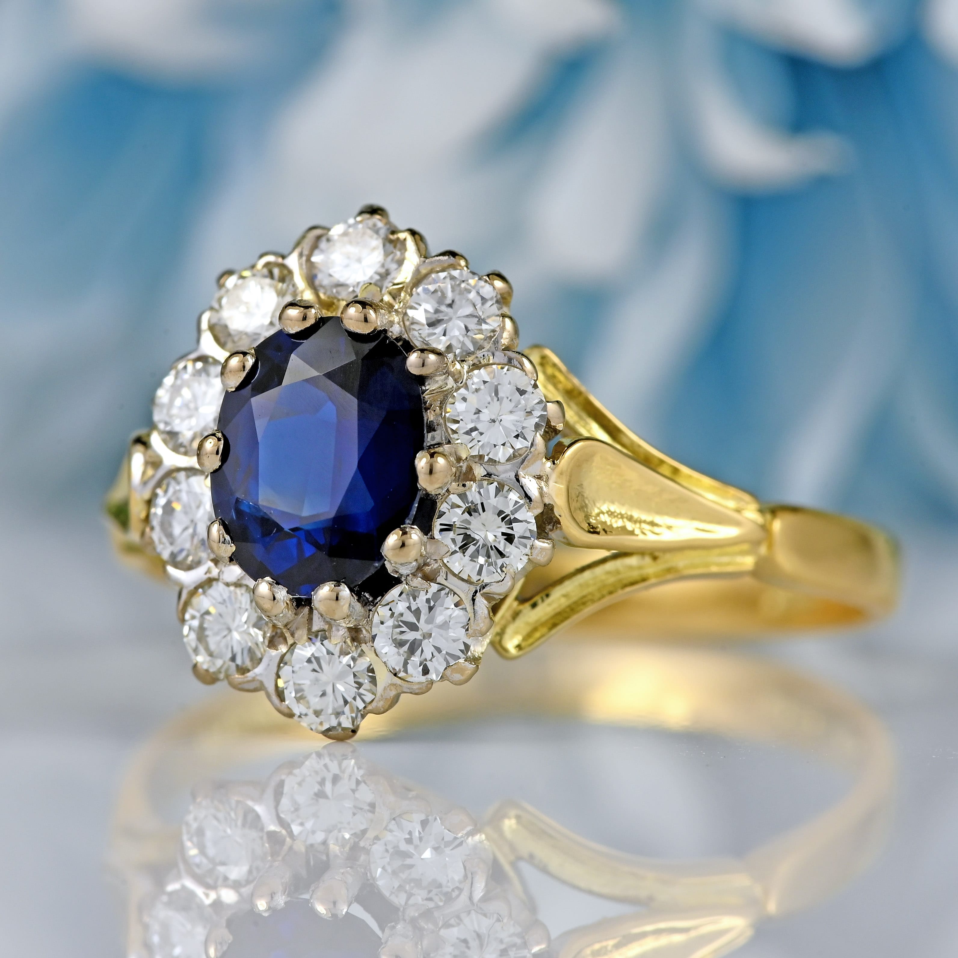 Ellibelle Jewellery Vintage 1971 Sapphire & Diamond 18ct Gold Cluster Ring