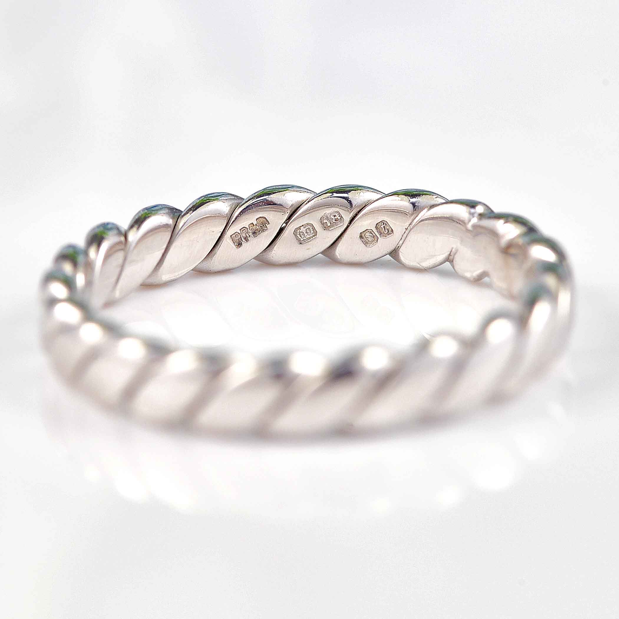 Ellibelle Jewellery Vintage 1974 18ct White Gold Twisted Wedding Band Ring