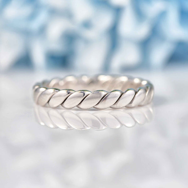 Ellibelle Jewellery Vintage 1974 18ct White Gold Twisted Wedding Band Ring