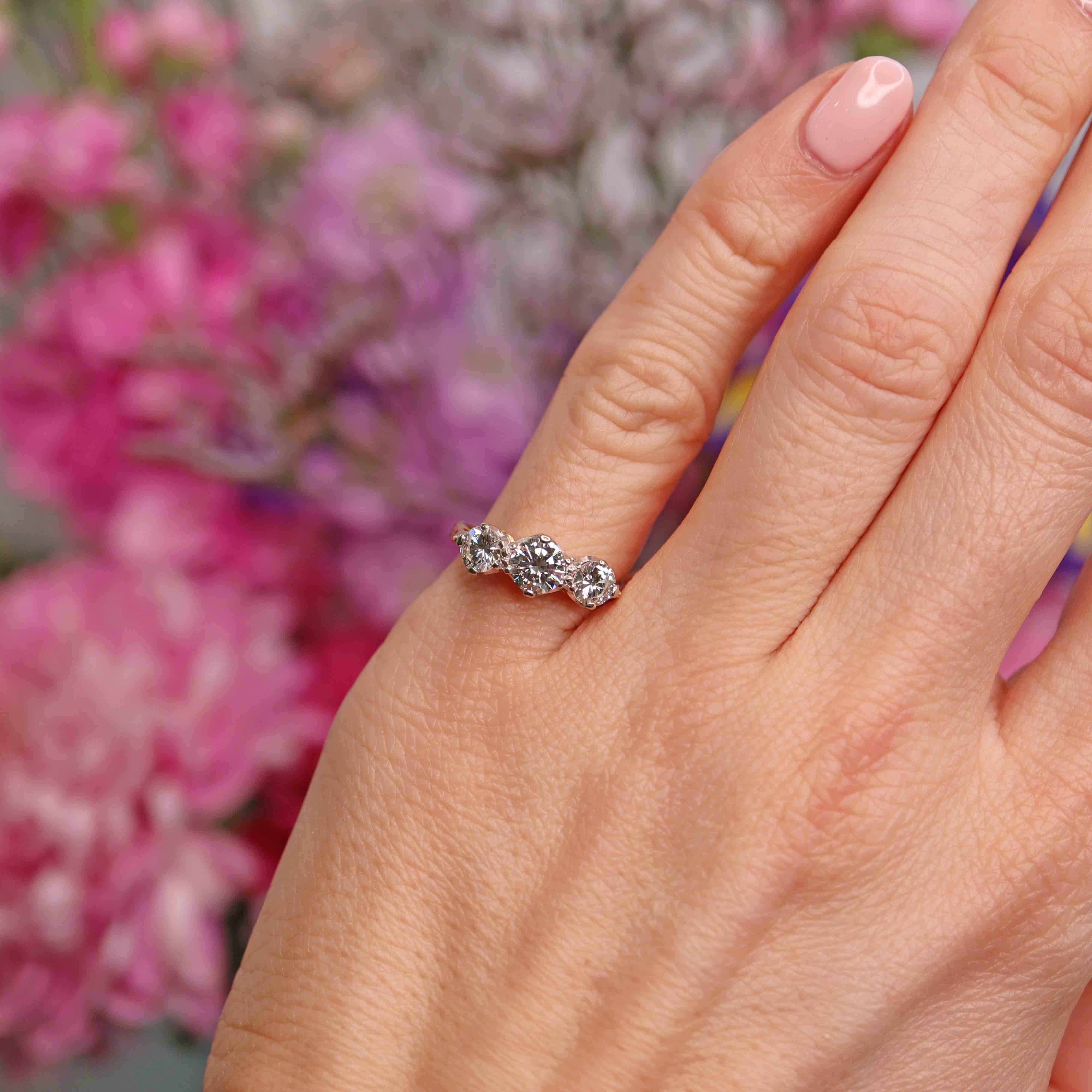 Ellibelle Jewellery Vintage 1975 Diamond 18ct Gold Three-Stone Trilogy Engagement Ring (1.10cts)