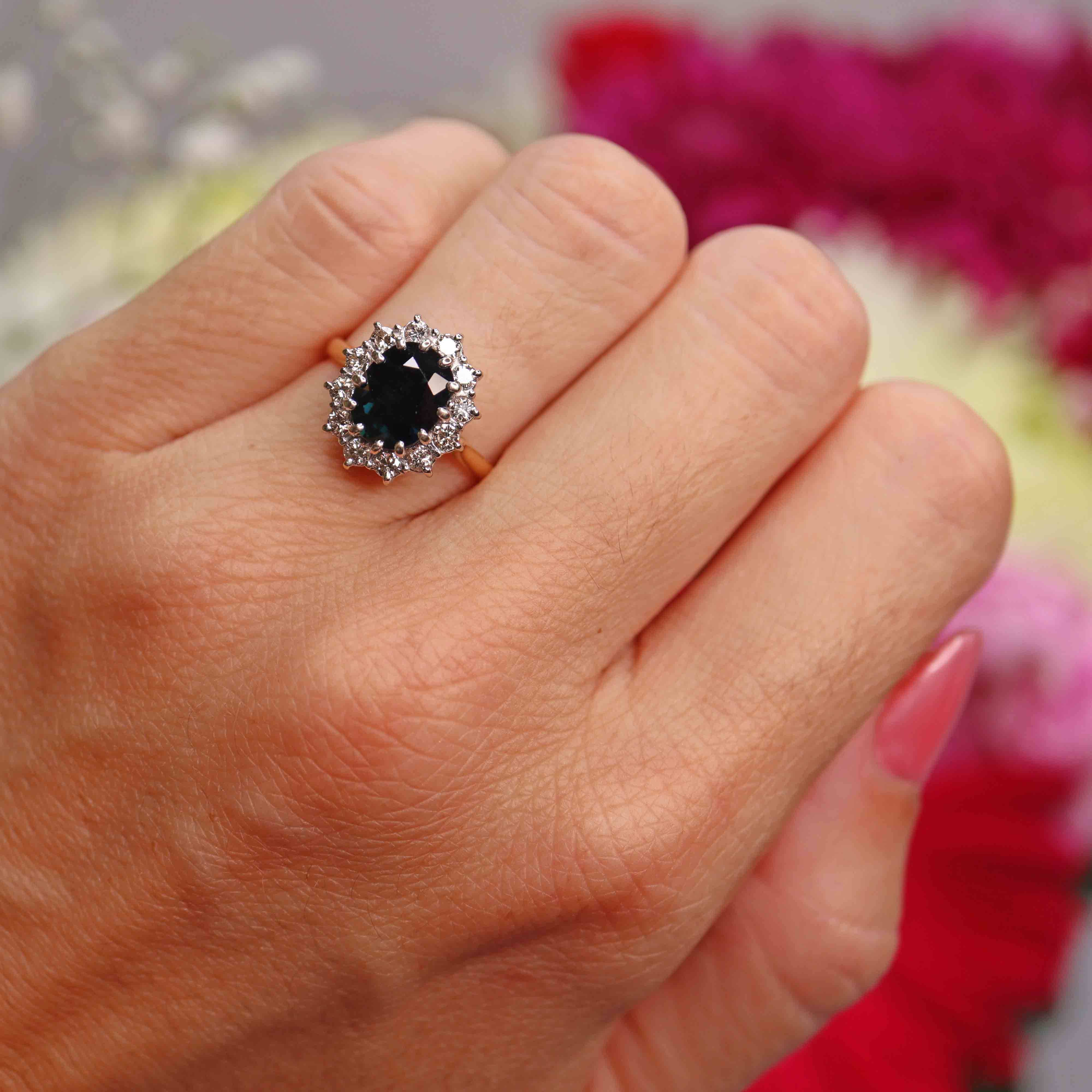 Ellibelle Jewellery Vintage 1975 Sapphire & Diamond 18ct Gold Cluster Ring (2.00cts)