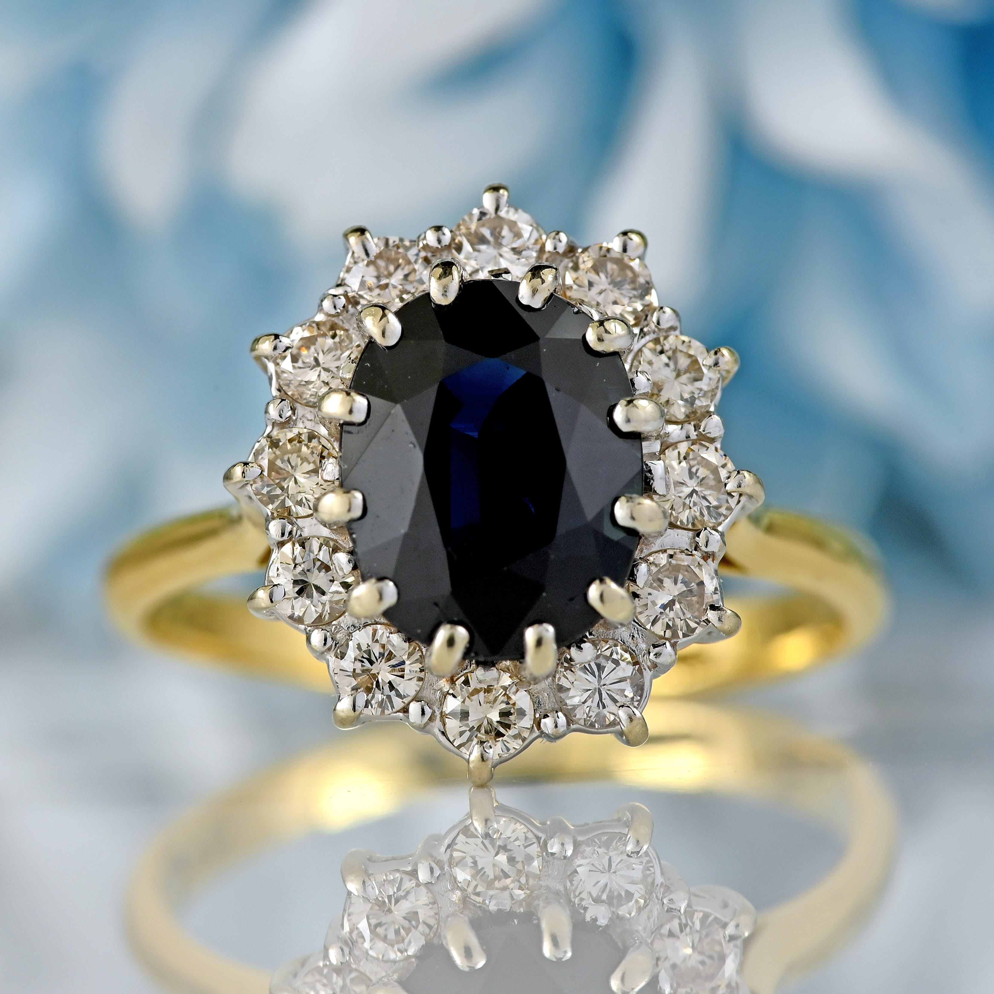 Ellibelle Jewellery Vintage 1975 Sapphire & Diamond 18ct Gold Cluster Ring (2.00cts)