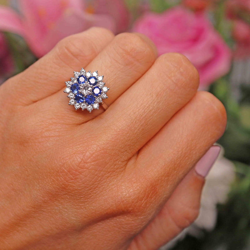 Ellibelle Jewellery Vintage 1975 Sapphire & Diamond White Gold Cluster Ring