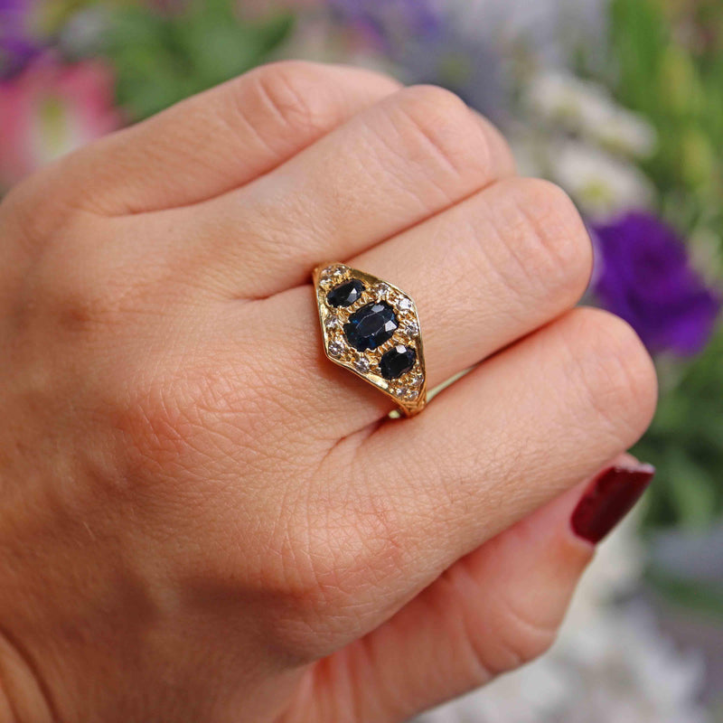 Ellibelle Jewellery Vintage 1975 Victorian Style Sapphire & Diamond 18ct Gold Ring