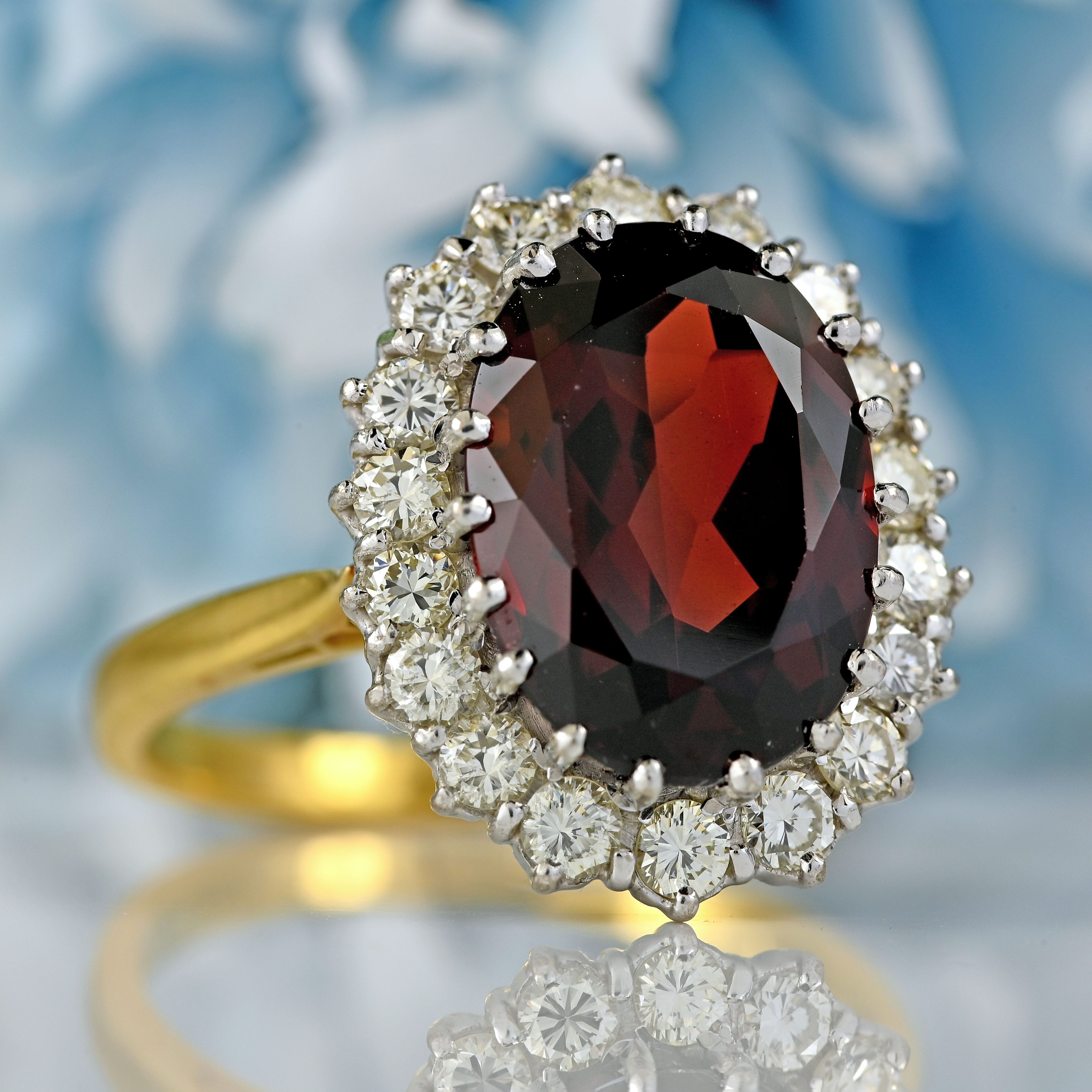 Ellibelle Jewellery Vintage 1976 Garnet & Diamond 18ct Gold Cluster Ring