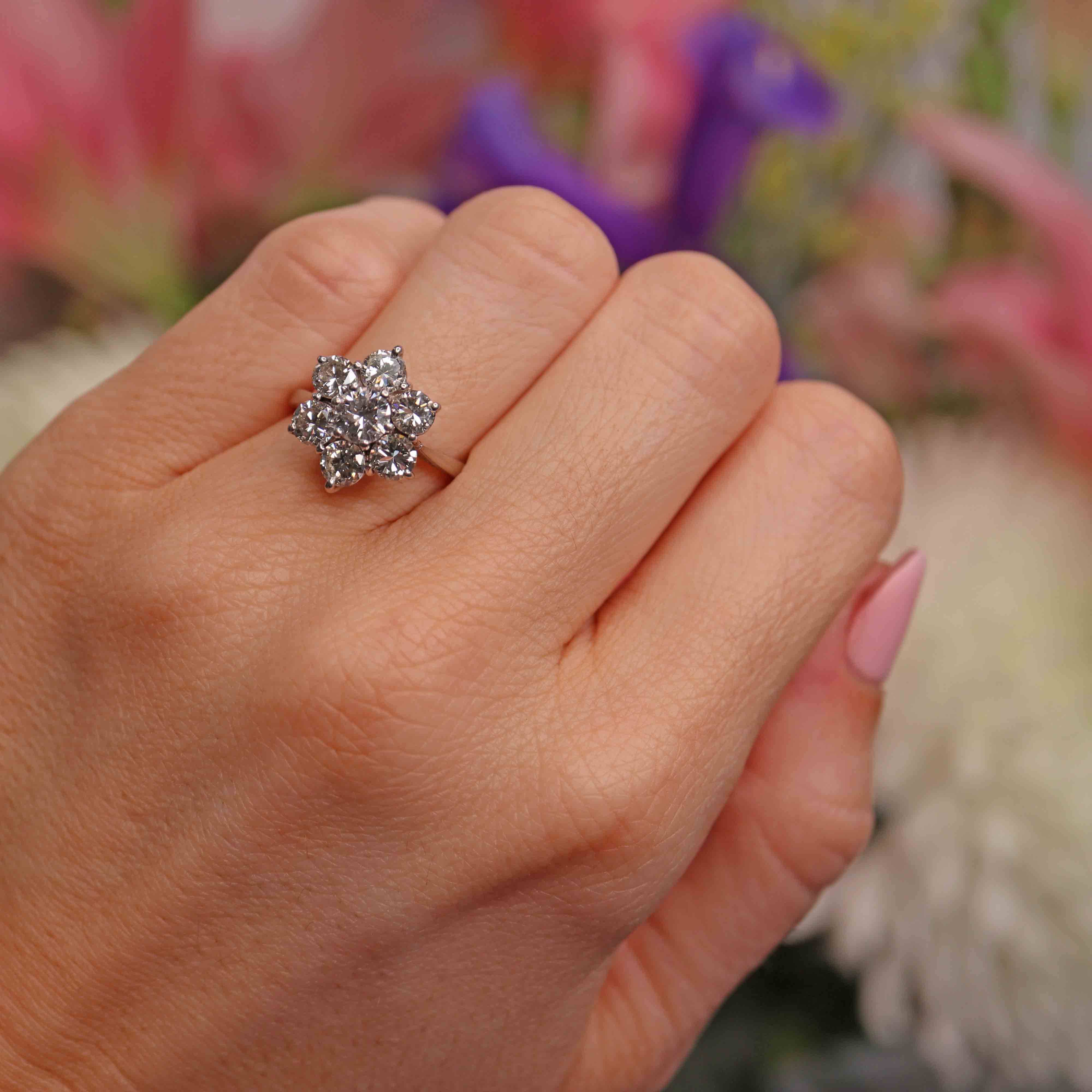 Ellibelle Jewellery Vintage 1977 Platinum & Diamond Daisy Cluster Ring (2.00cts)
