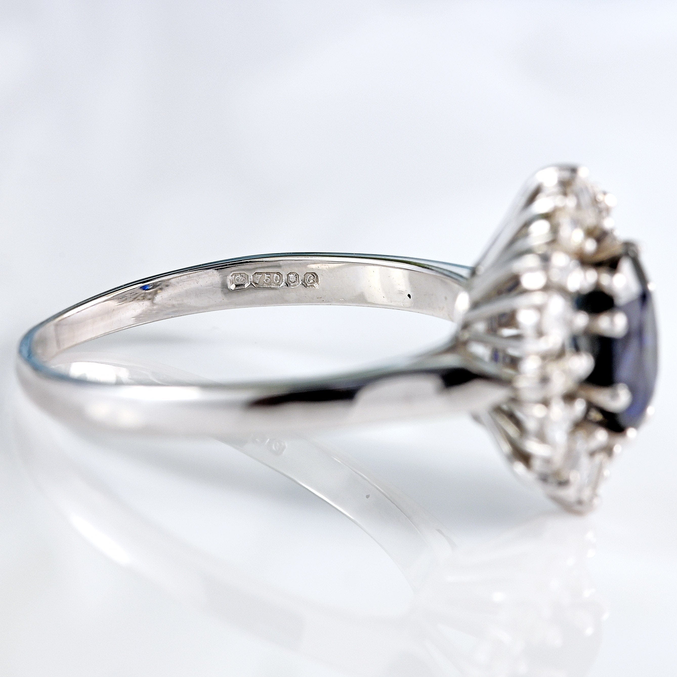 Ellibelle Jewellery Vintage 1977 Sapphire & Vari-Cut Diamond 18ct White Gold Cluster Ring (1.53cts)