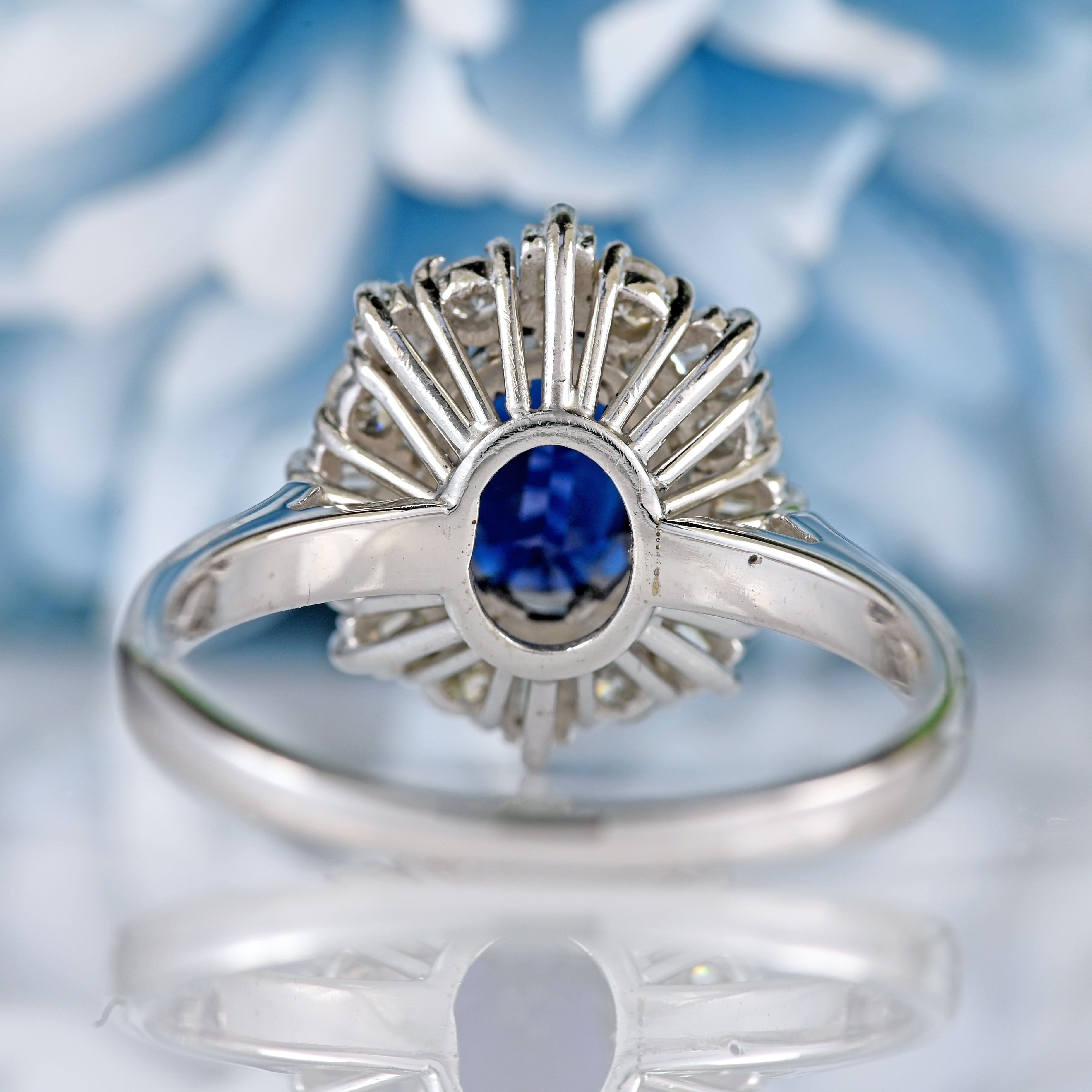 Ellibelle Jewellery Vintage 1977 Sapphire & Vari-Cut Diamond 18ct White Gold Cluster Ring (1.53cts)