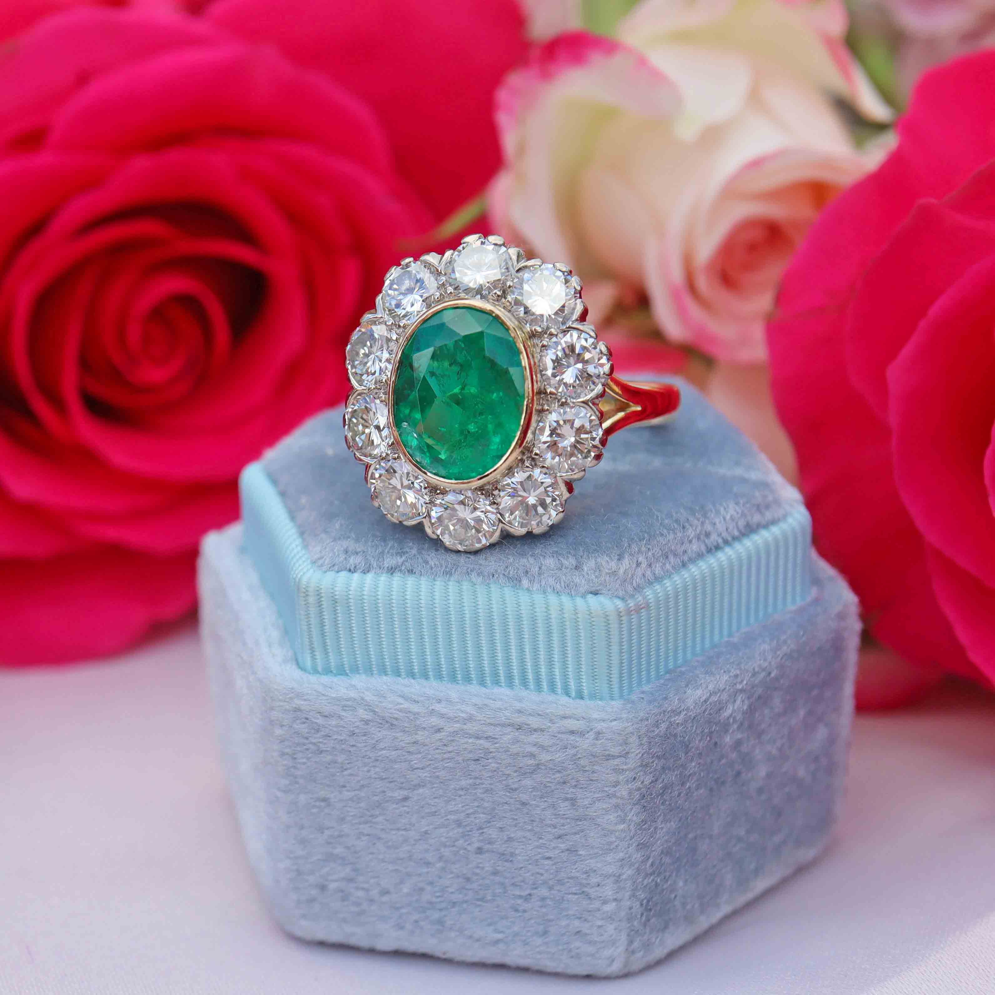 Ellibelle Jewellery Vintage 1980 Emerald & Diamond 18ct Gold Cluster Engagement Ring (3.60cts)