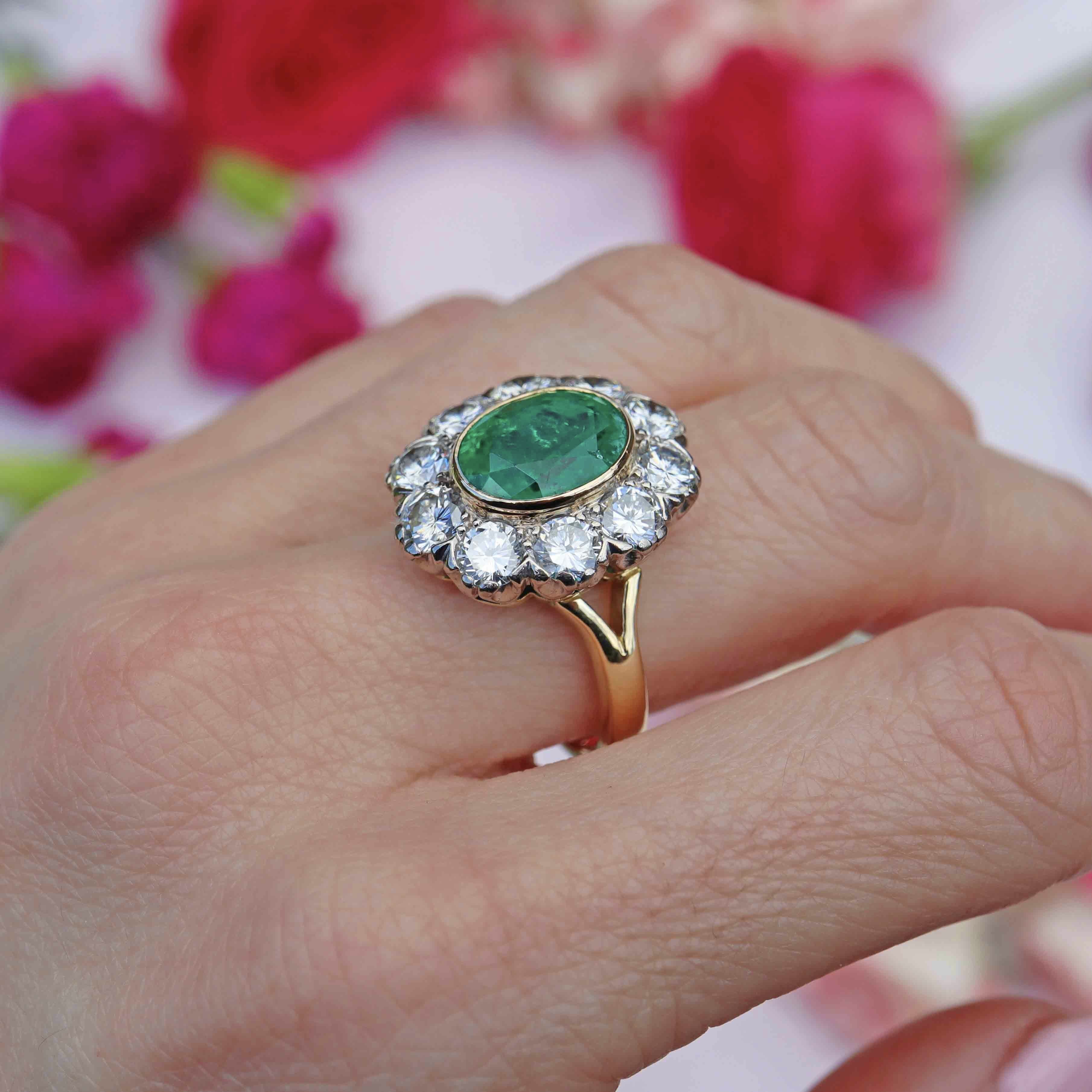 Ellibelle Jewellery Vintage 1980 Emerald & Diamond 18ct Gold Cluster Engagement Ring (3.60cts)