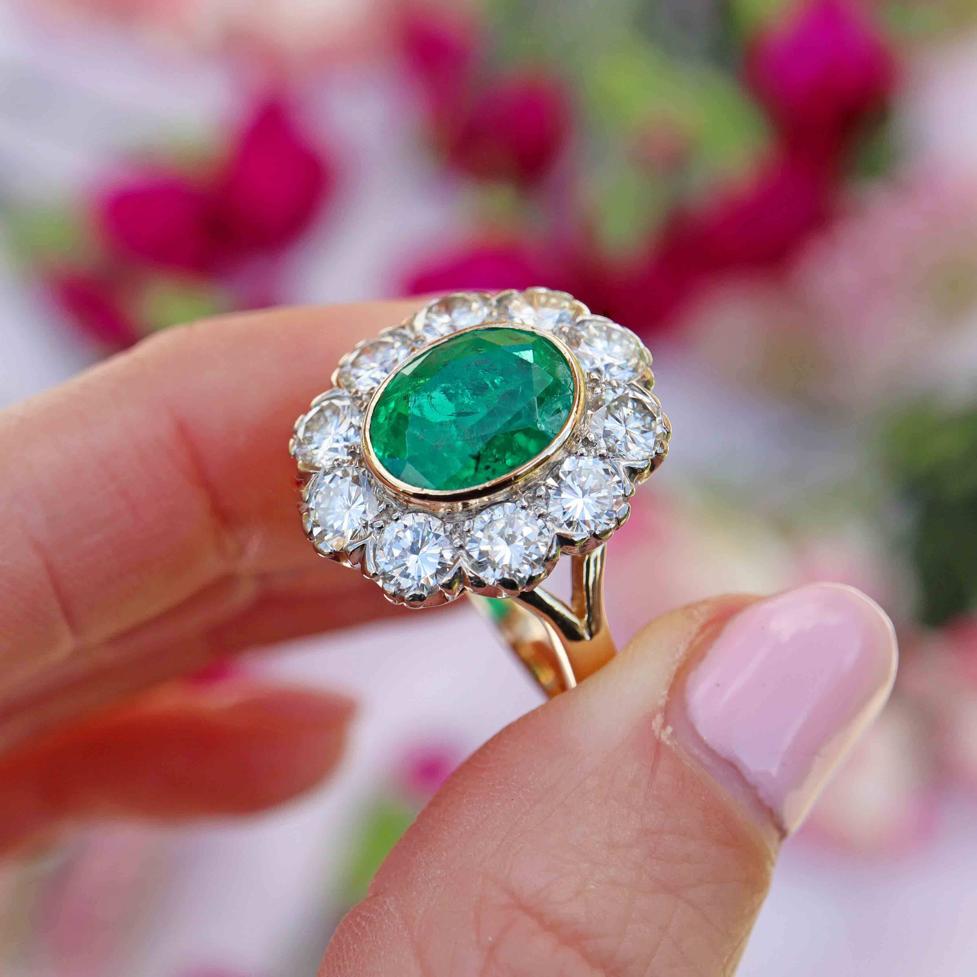 Ellibelle Jewellery Vintage 1980 Emerald & Diamond 18ct Gold Cluster Engagement Ring (3.60cts)