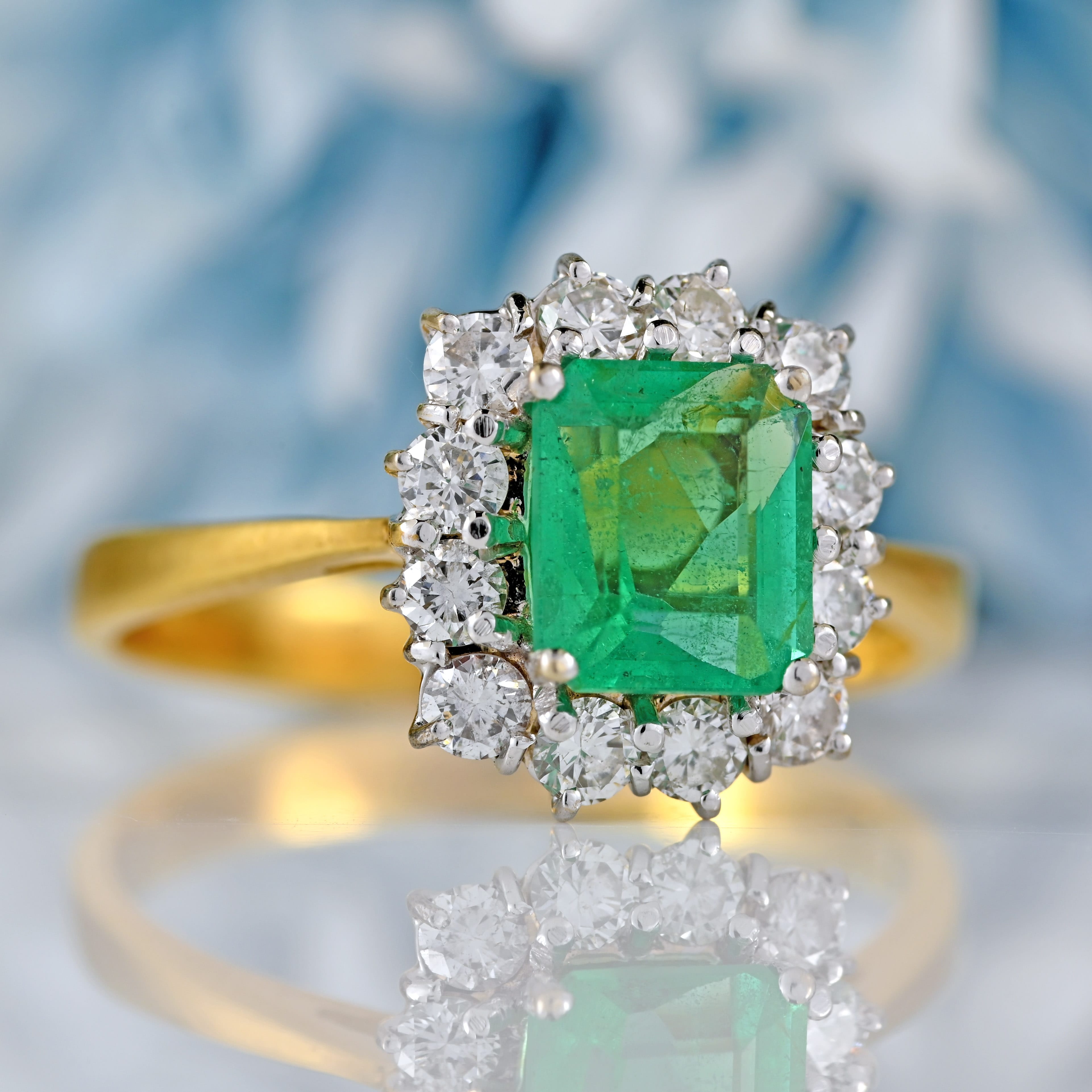 Ellibelle Jewellery Vintage 1980 Emerald & Diamond 18ct Gold Cluster Ring (1.30cts)