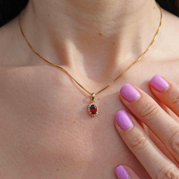 Ellibelle Jewellery Vintage 1980 Garnet & Diamond 18ct Gold Pendant Necklace