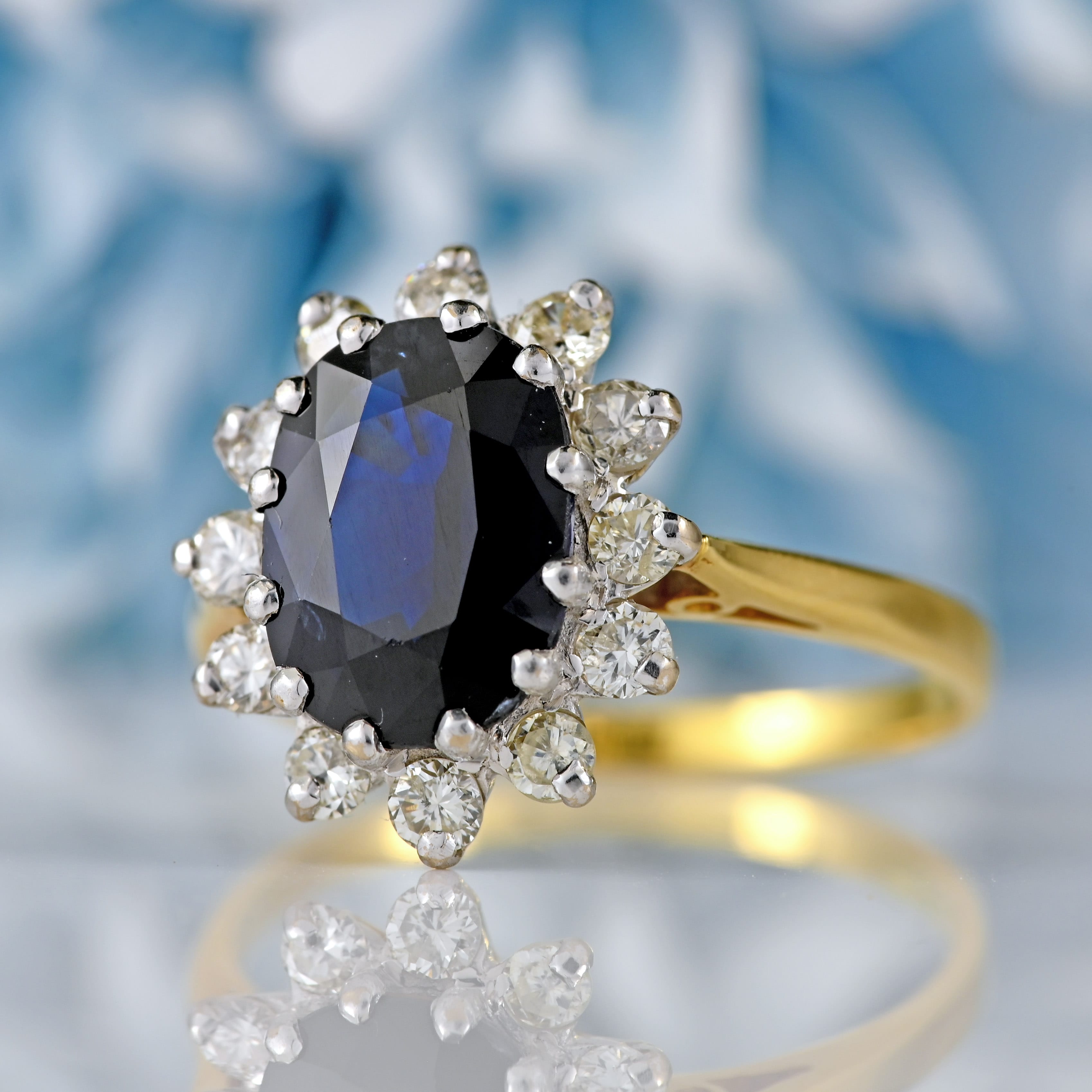 Ellibelle Jewellery Vintage 1980 Sapphire & Diamond 18ct Gold Cluster Ring (2.55cts)