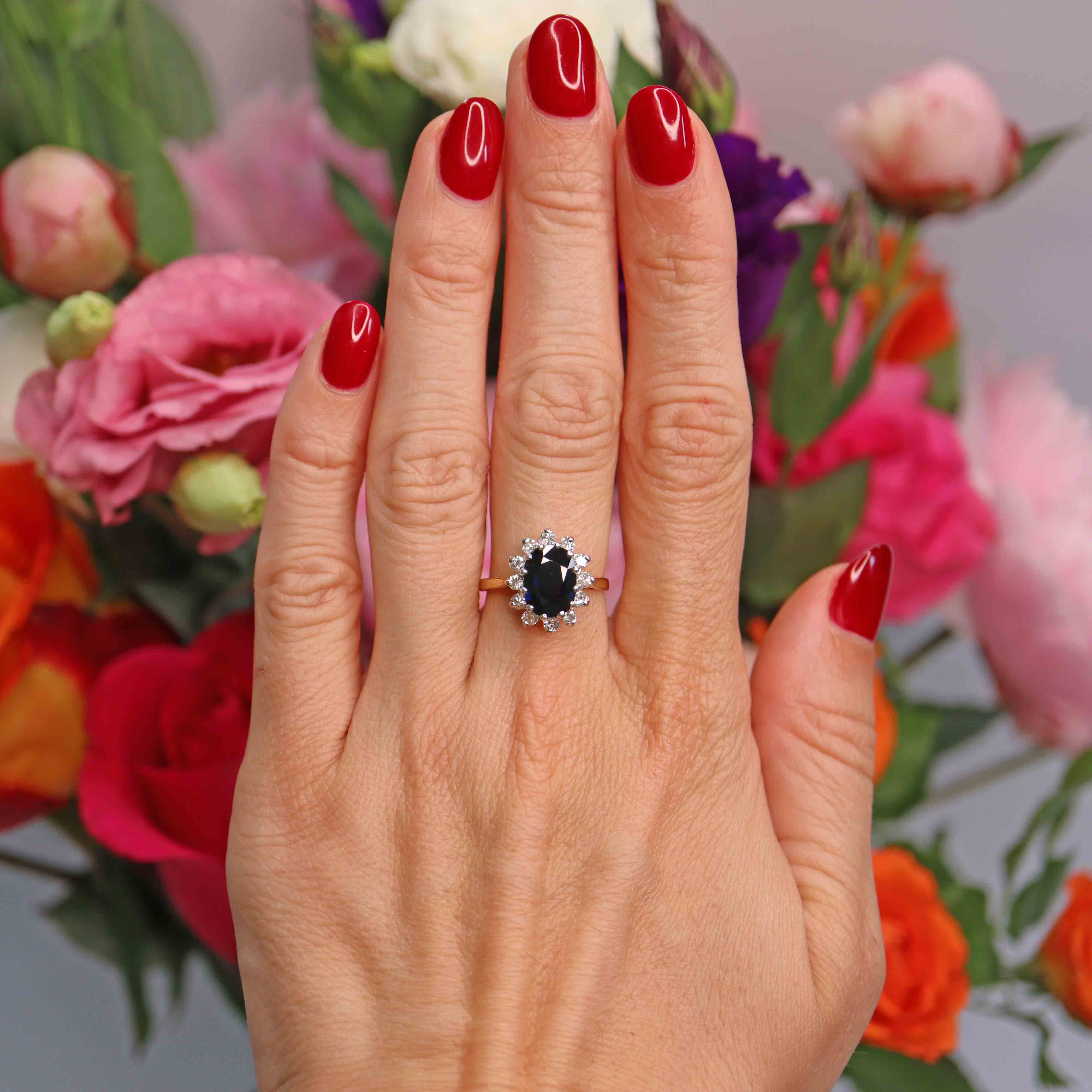Ellibelle Jewellery Vintage 1980 Sapphire & Diamond 18ct Gold Cluster Ring (2.55cts)