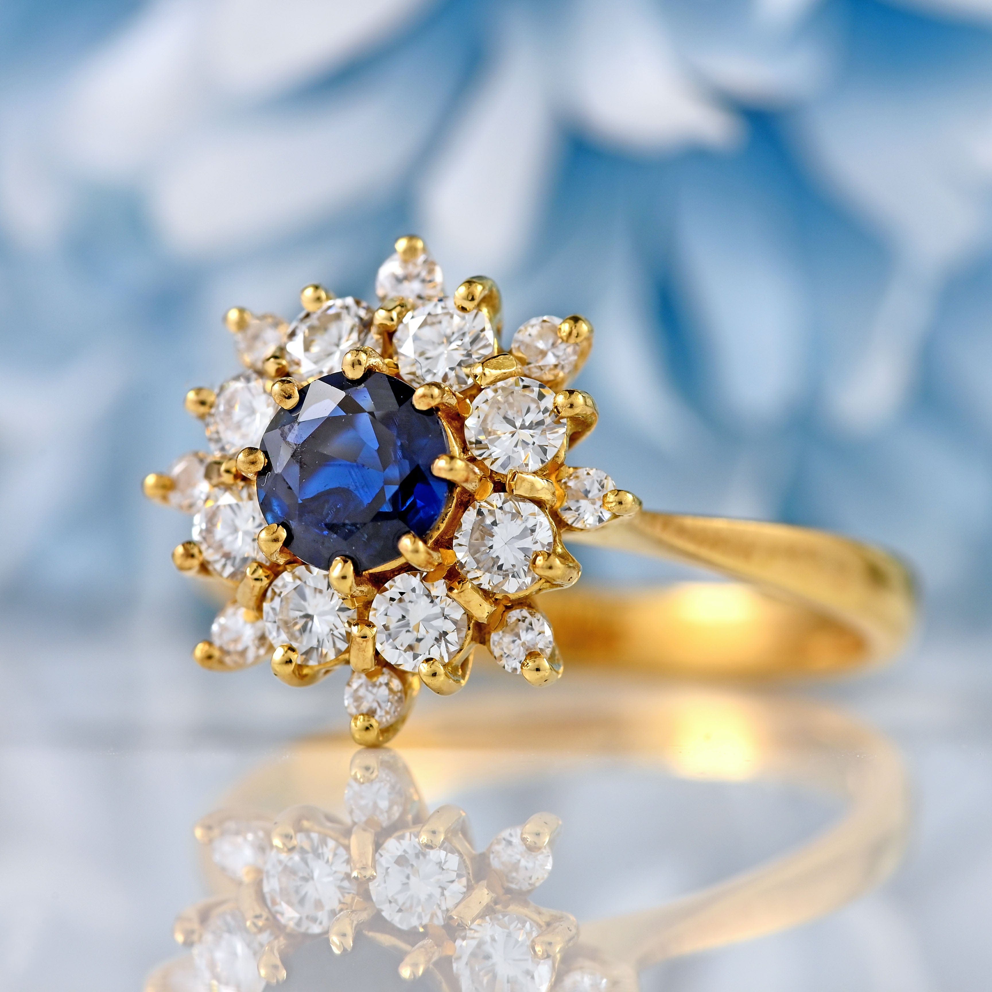 Ellibelle Jewellery Vintage 1980 Sapphire & Diamond 18ct Gold Star Cluster Ring