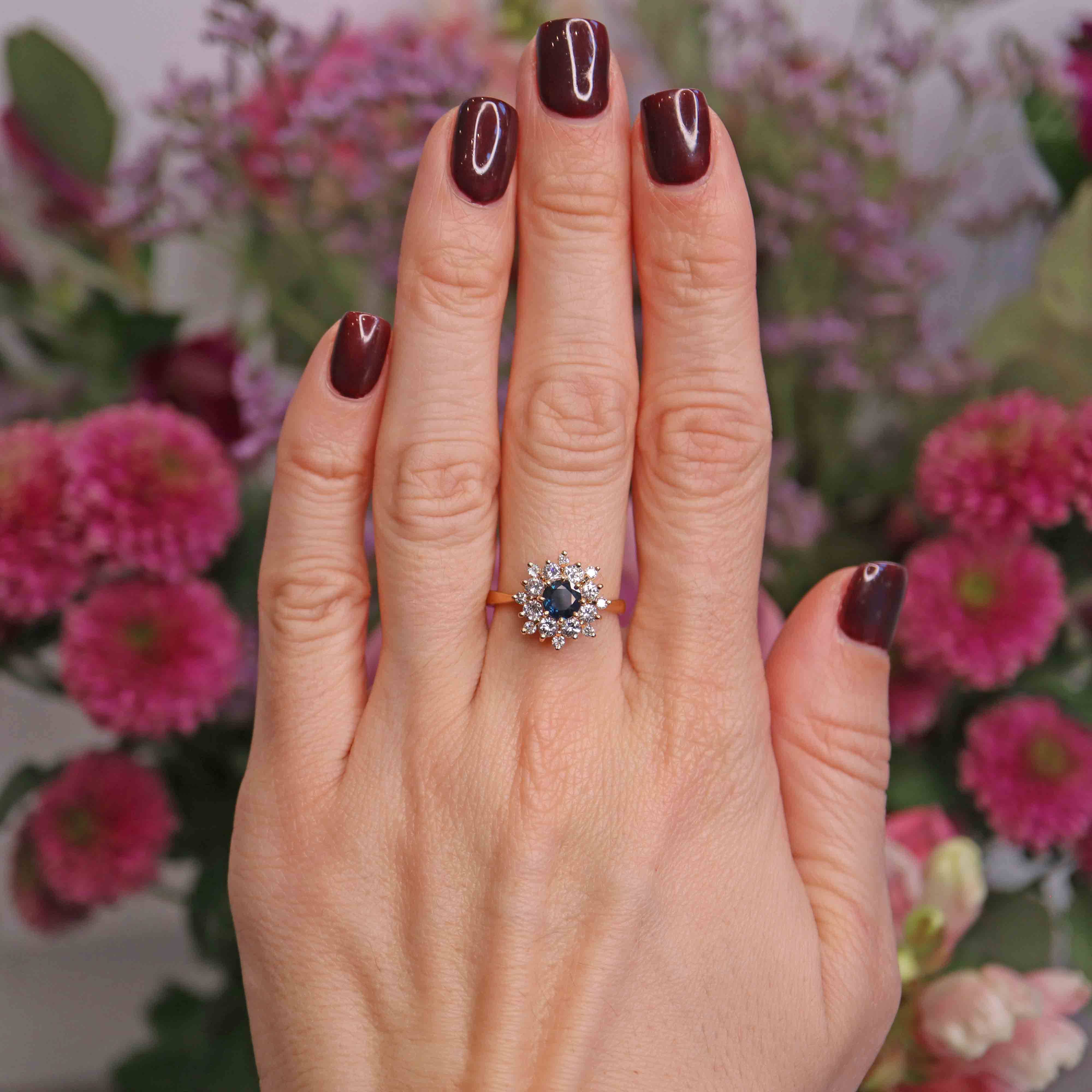 Ellibelle Jewellery Vintage 1980 Sapphire & Diamond 18ct Gold Star Cluster Ring