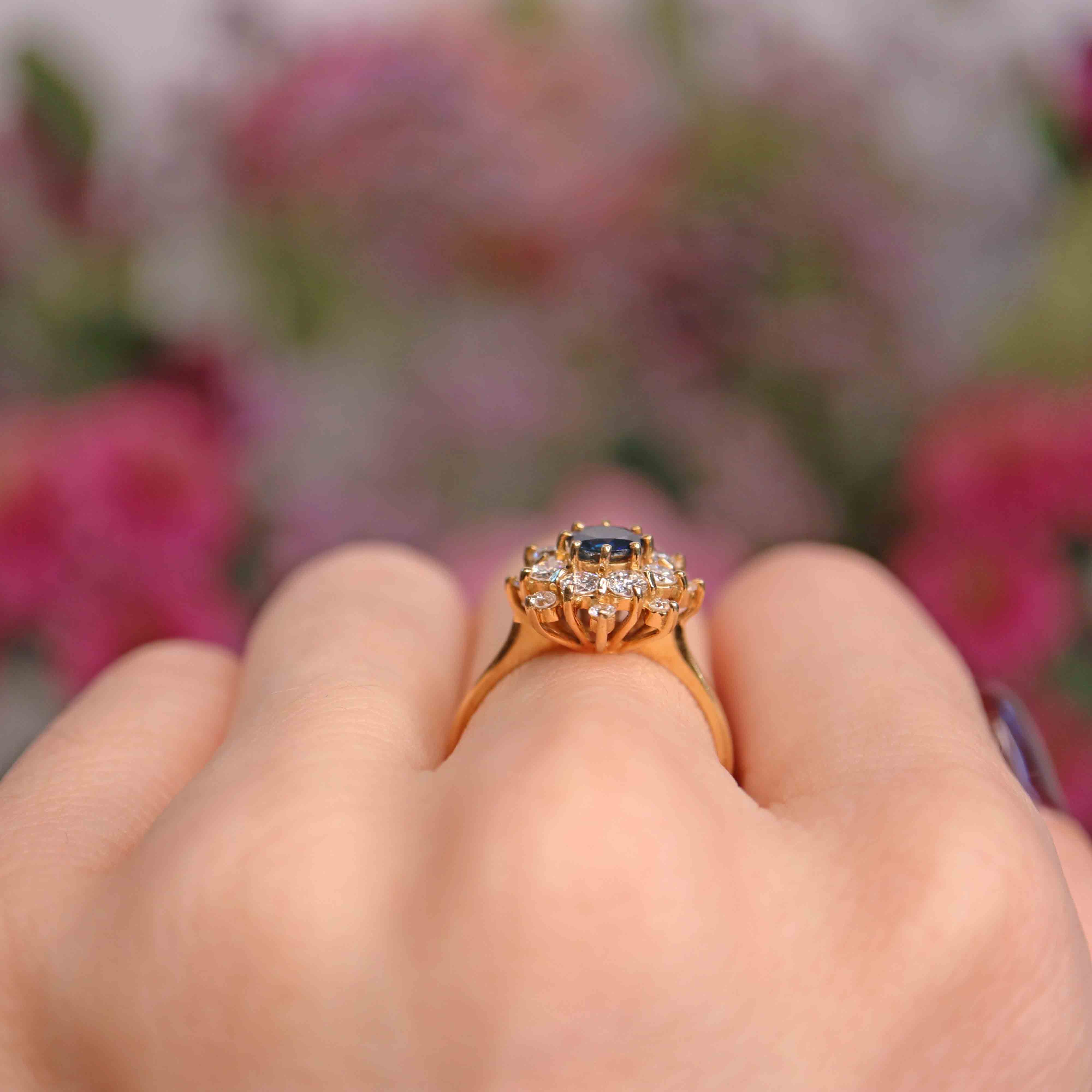 Ellibelle Jewellery Vintage 1980 Sapphire & Diamond 18ct Gold Star Cluster Ring