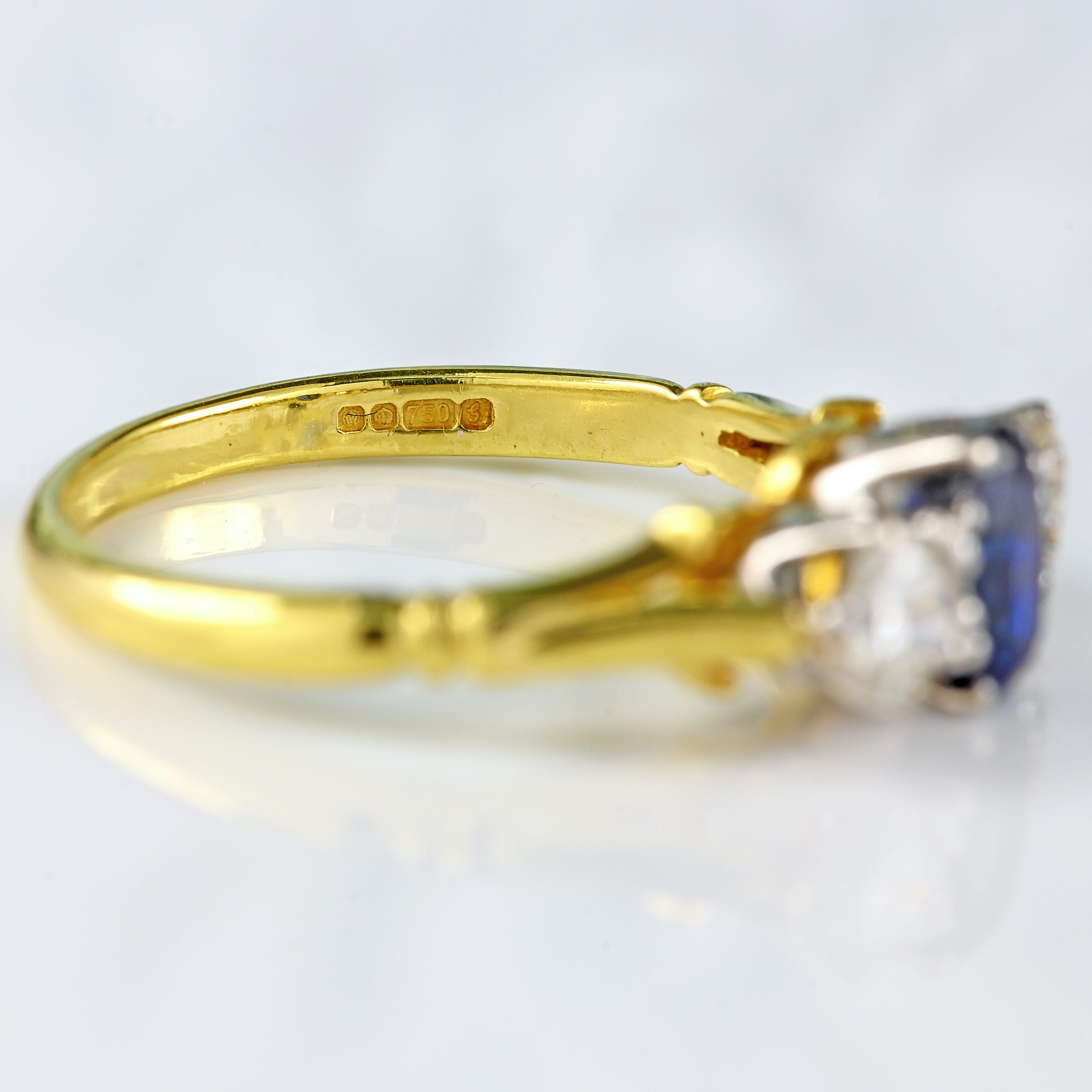 Ellibelle Jewellery Vintage 1981 Sapphire & Diamond 18ct Gold Three-Stone Ring (0.70cts)