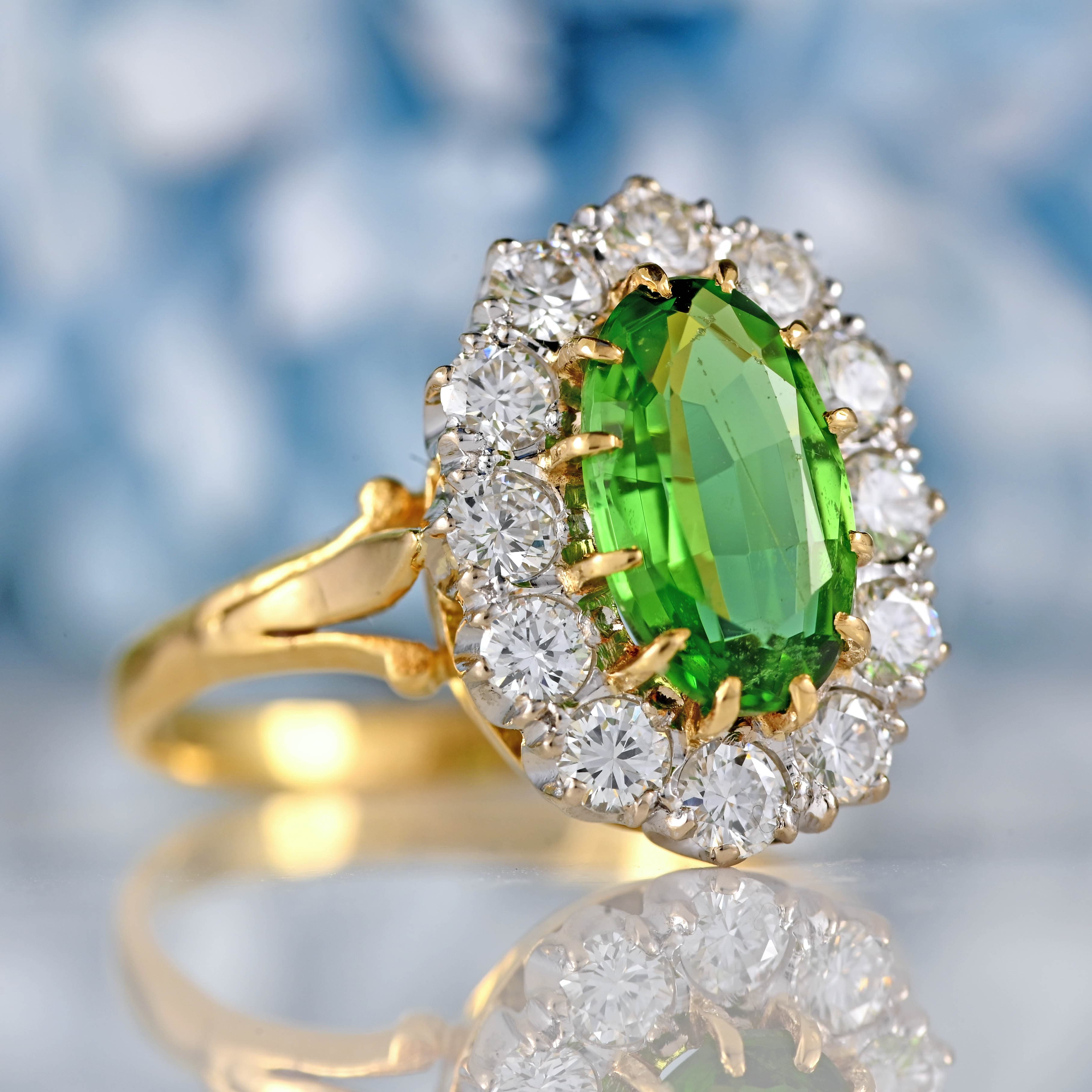 Ellibelle Jewellery Vintage 1982 Green Tourmaline & Diamond 18ct Gold Cluster Ring