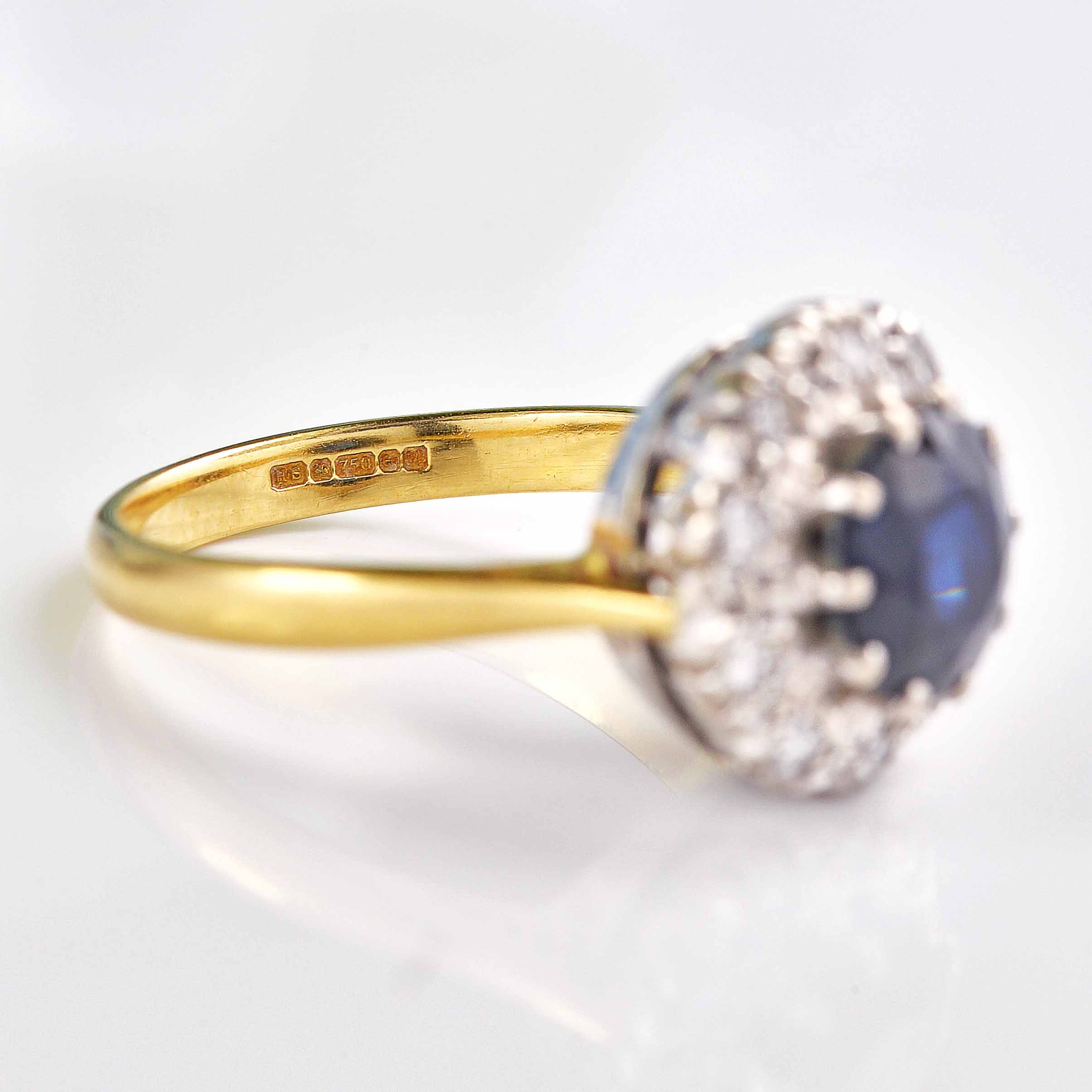 Ellibelle Jewellery Vintage 1982 Sapphire & Diamond 18ct Gold Round Cluster Ring
