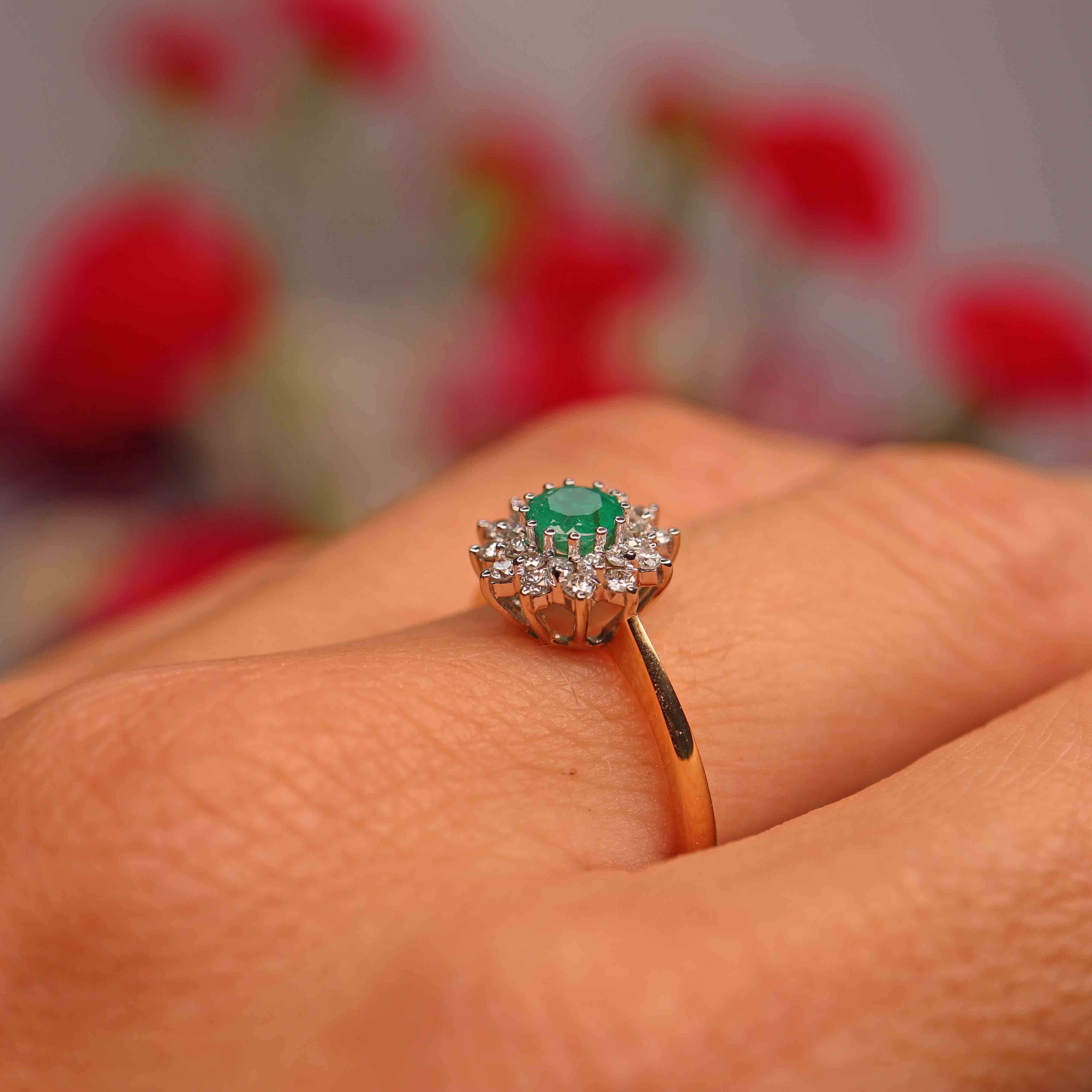 Ellibelle Jewellery Vintage 1984 Emerald & Diamond 18ct Gold Double-Cluster Ring