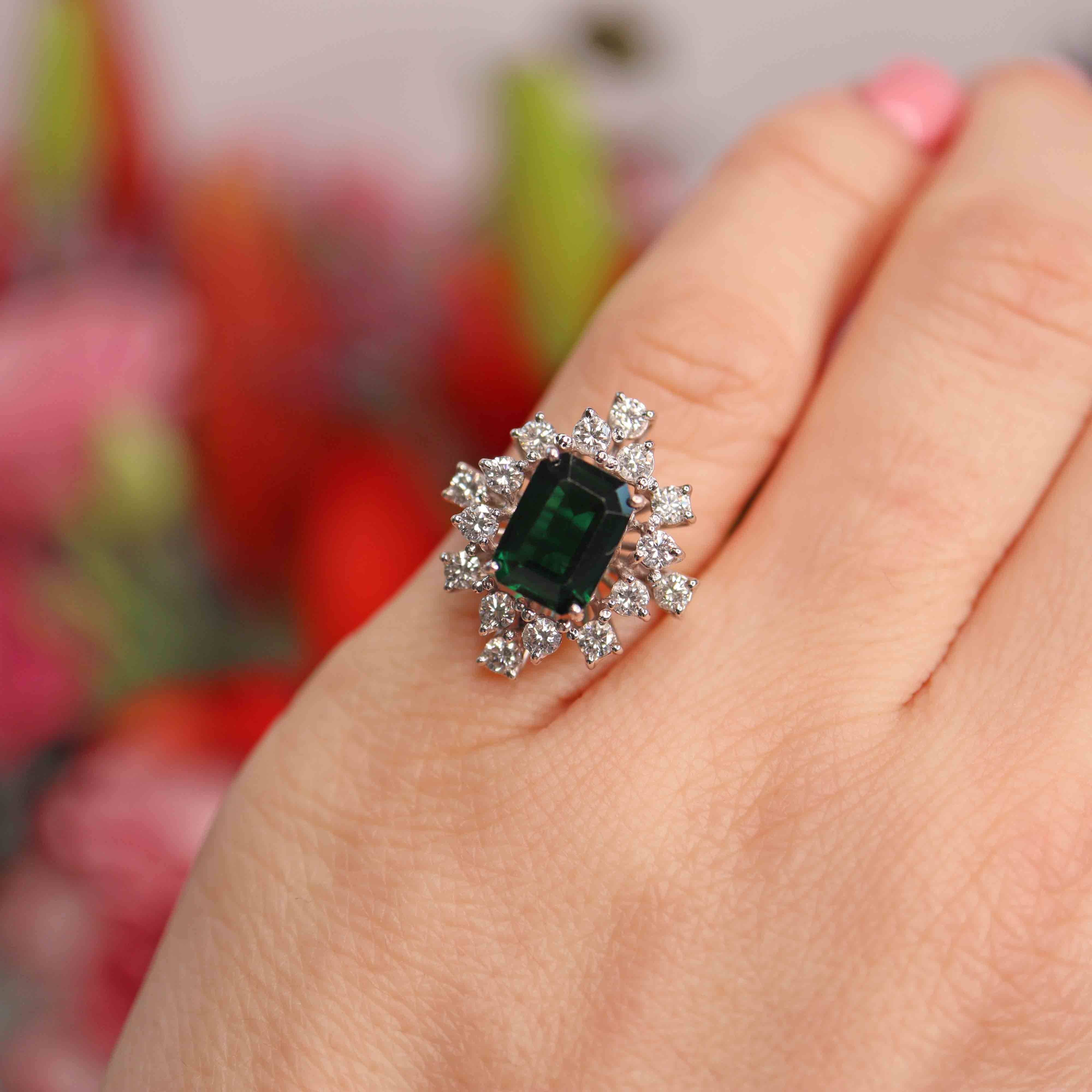 Ellibelle Jewellery Vintage 1985 Green Tourmaline & Diamond 18ct Gold Cocktail Ring