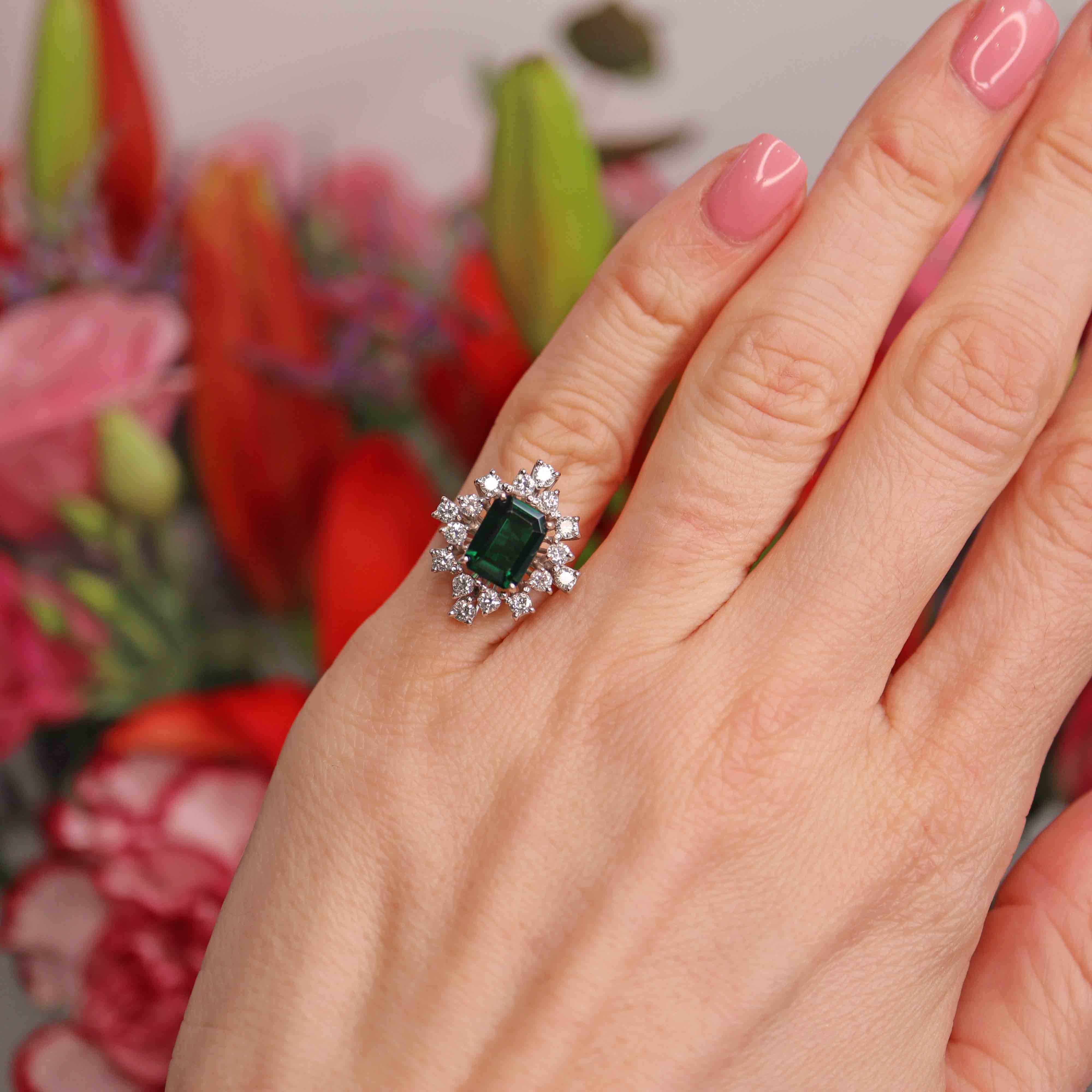 Ellibelle Jewellery Vintage 1985 Green Tourmaline & Diamond 18ct Gold Cocktail Ring