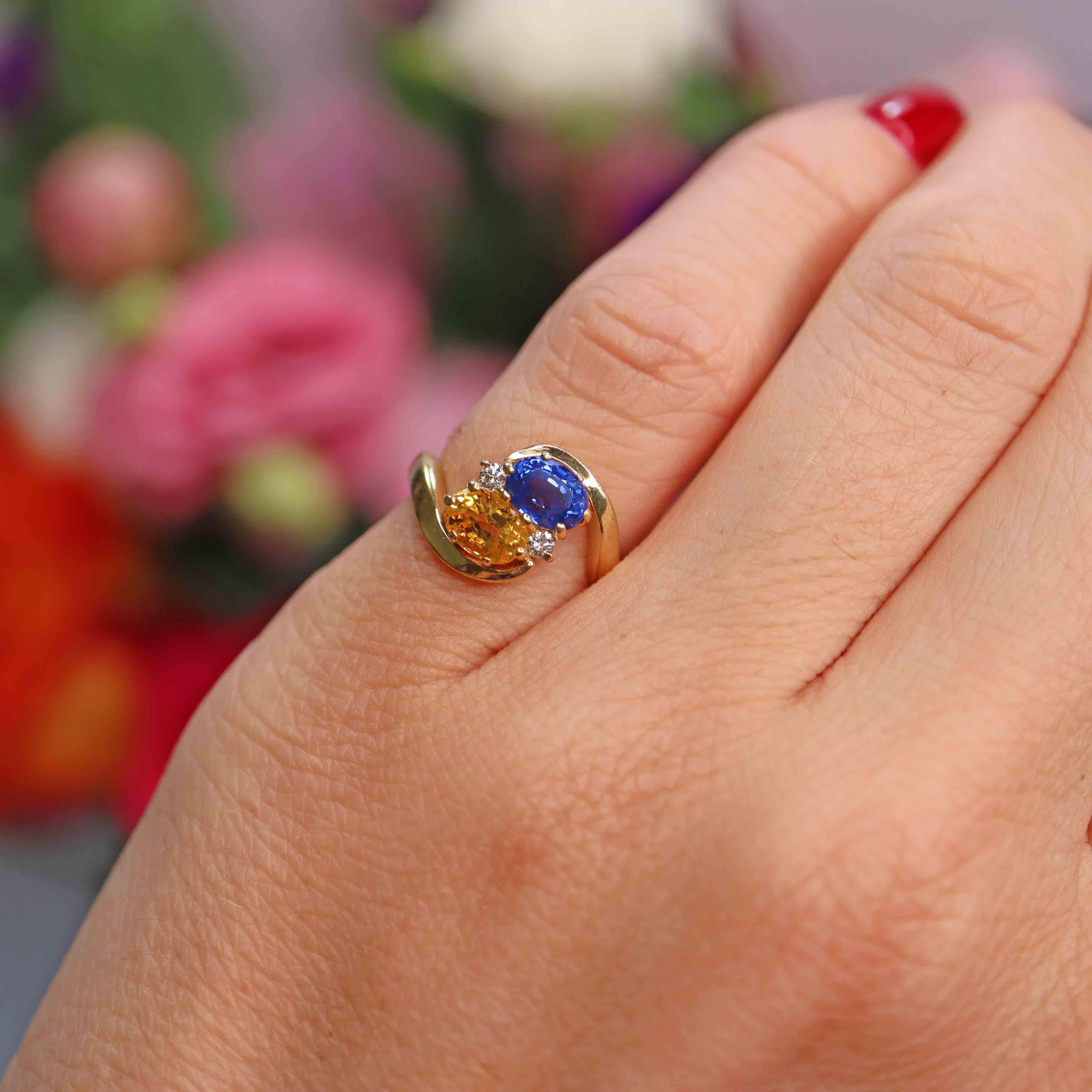 Ellibelle Jewellery Vintage 1986 Bi-Colour Yellow & Blue Sapphire 18ct Gold Crossover Ring