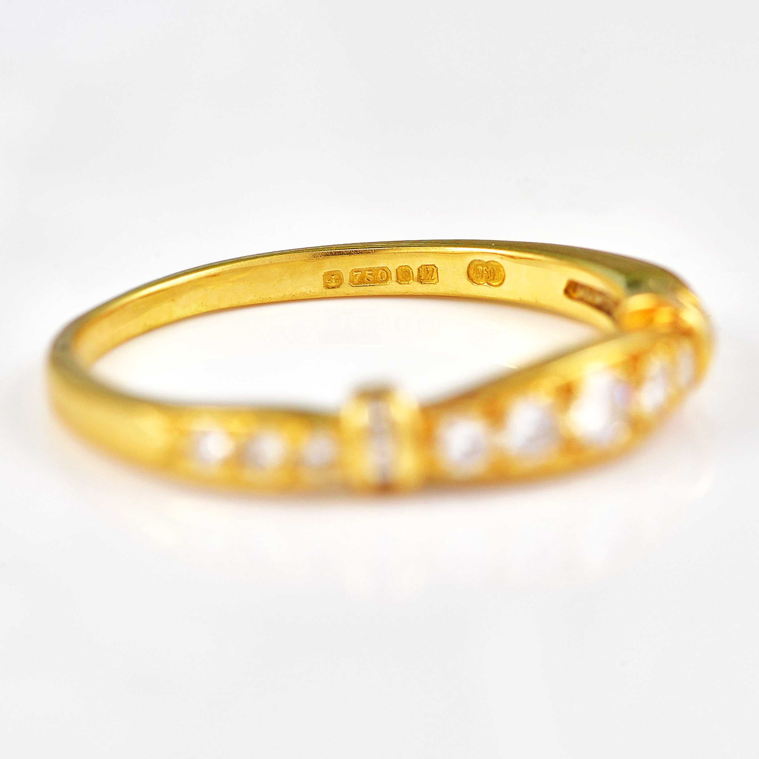 Ellibelle Jewellery Vintage 1986 Diamond 18ct Gold Wedding Band Ring