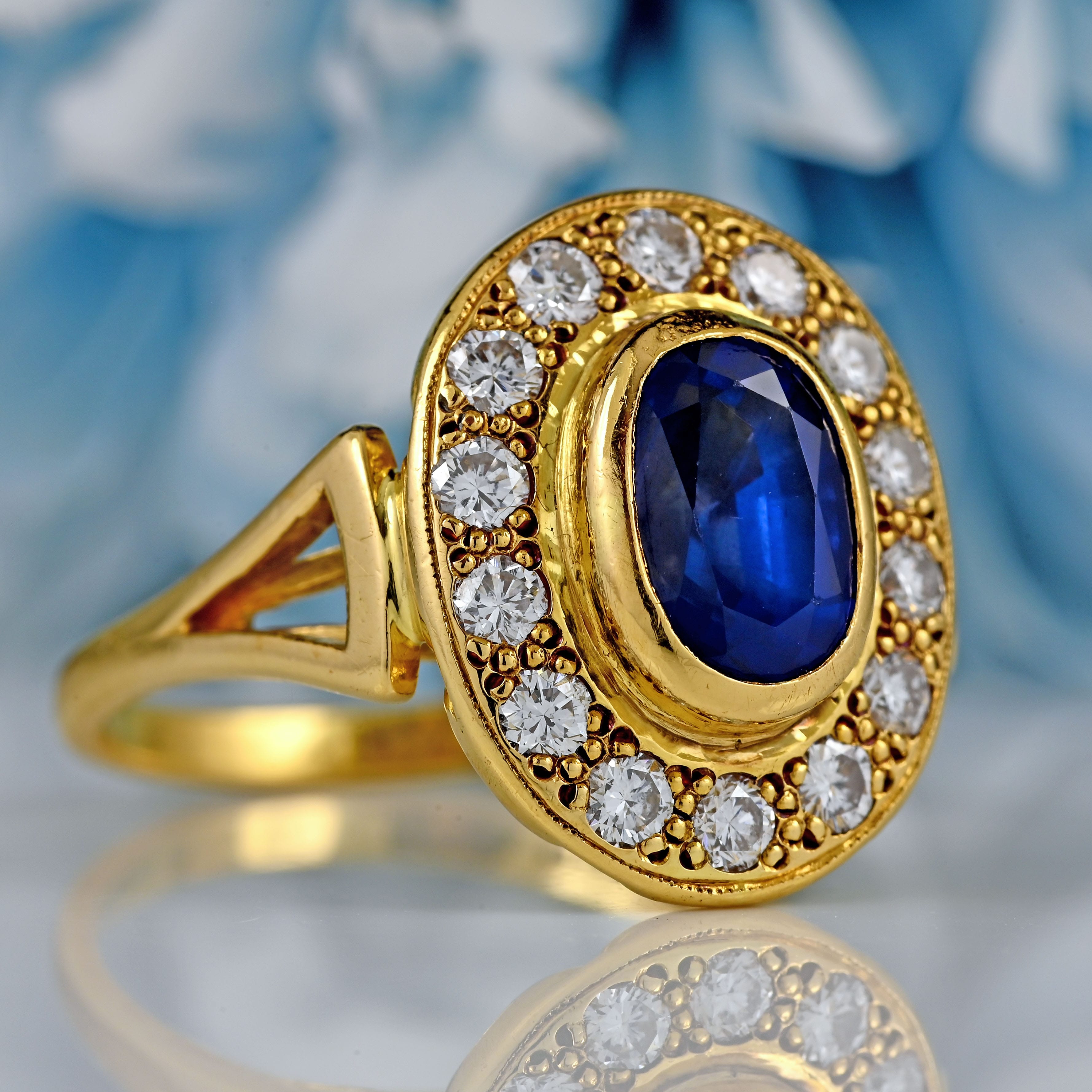 Ellibelle Jewellery Vintage 1986 Sapphire & Diamond 18ct Gold Cluster Engagement Ring (2.30cts)