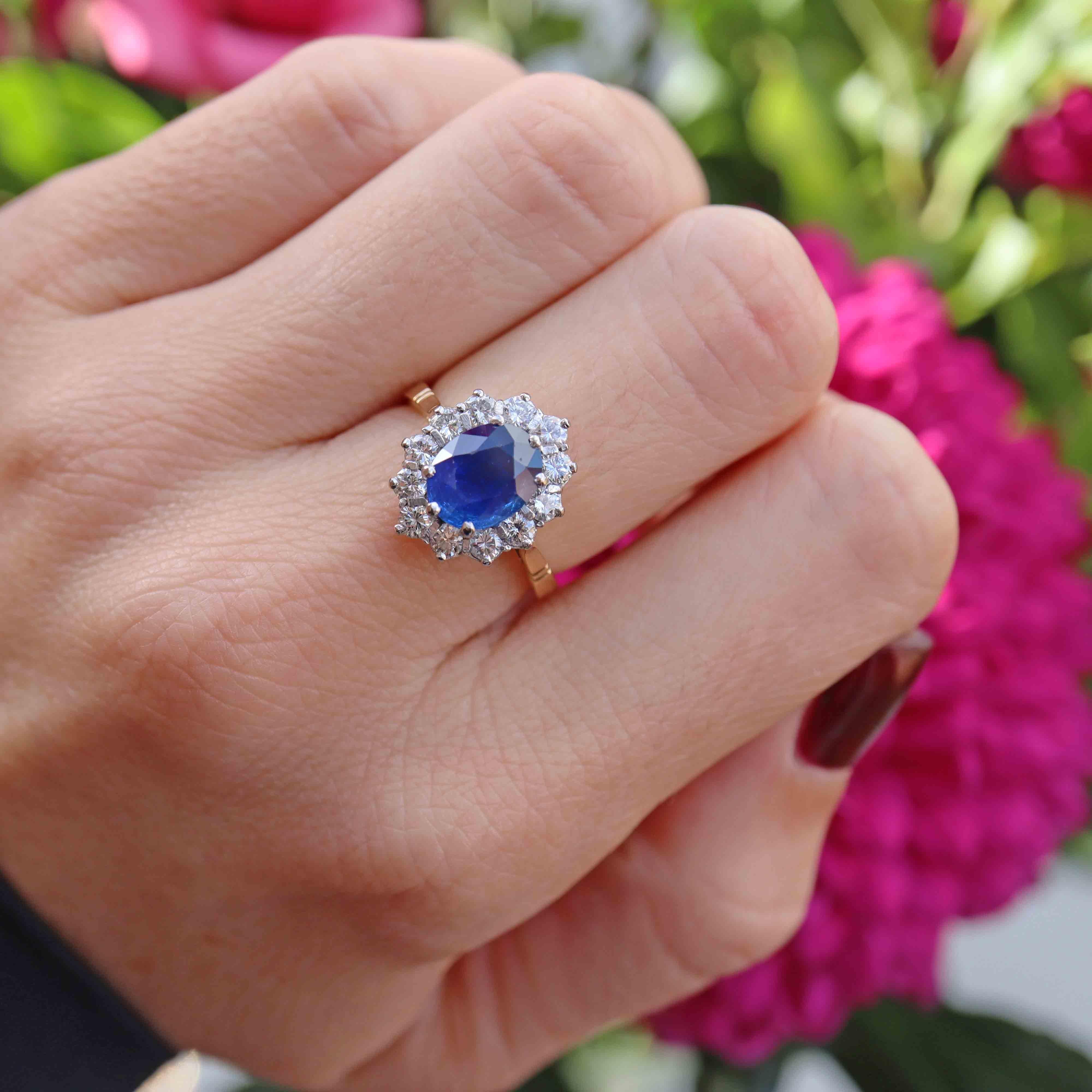 Ellibelle Jewellery Vintage 1986 Sapphire & Diamond 18ct Gold Cluster Engagement Ring (2.42ct)