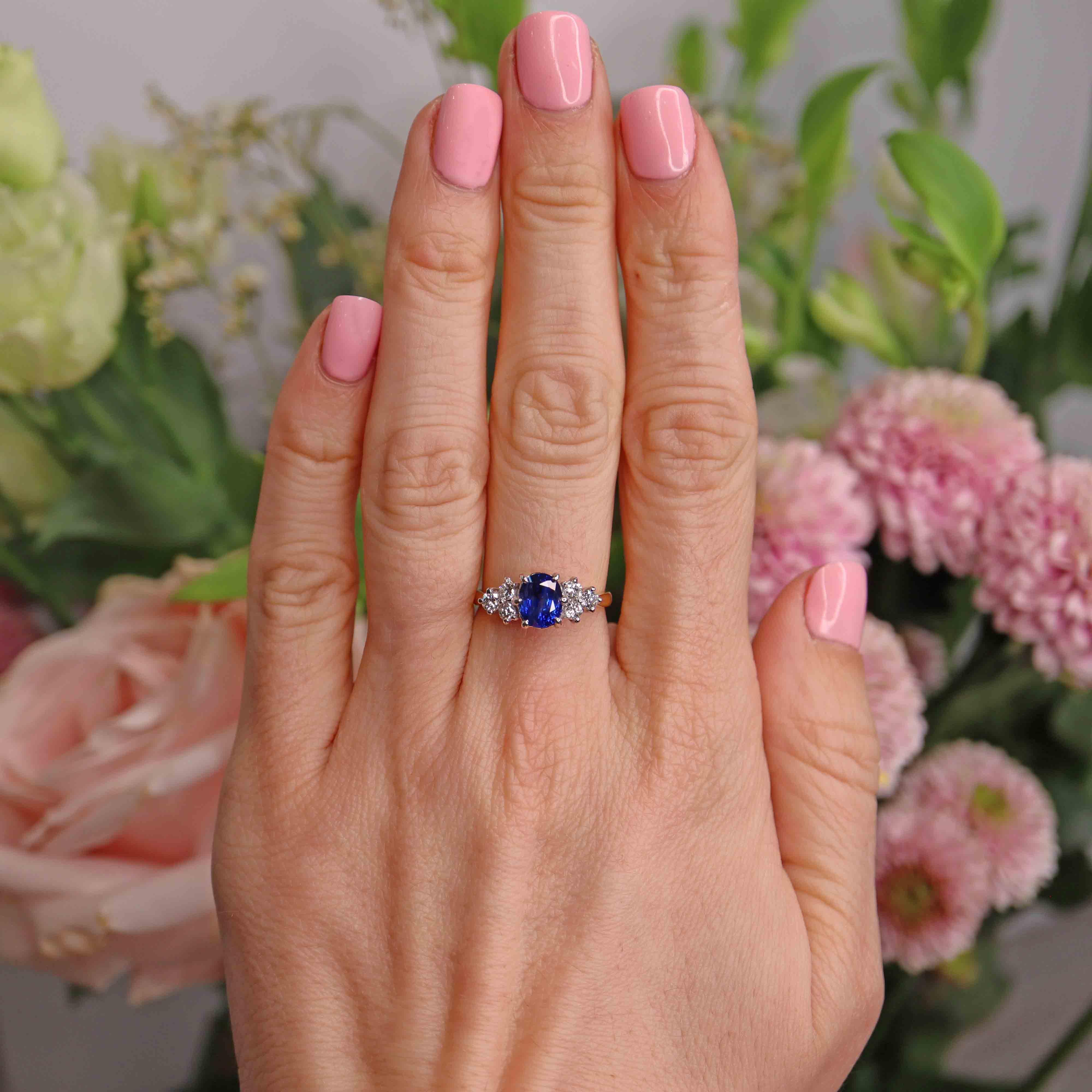 Ellibelle Jewellery Vintage 1986 Sapphire & Diamond 18ct Gold Ring (1.70ct)