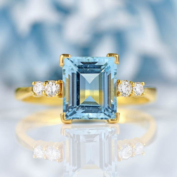 Ellibelle Jewellery Vintage 1987 Aquamarine & Diamond 18ct Gold Ring