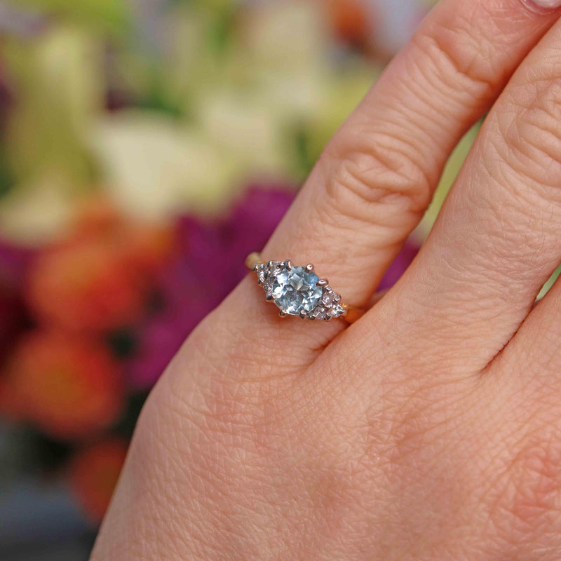 Ellibelle Jewellery Vintage 1987 Aquamarine & Diamond 18ct Gold Seven-Stone Ring