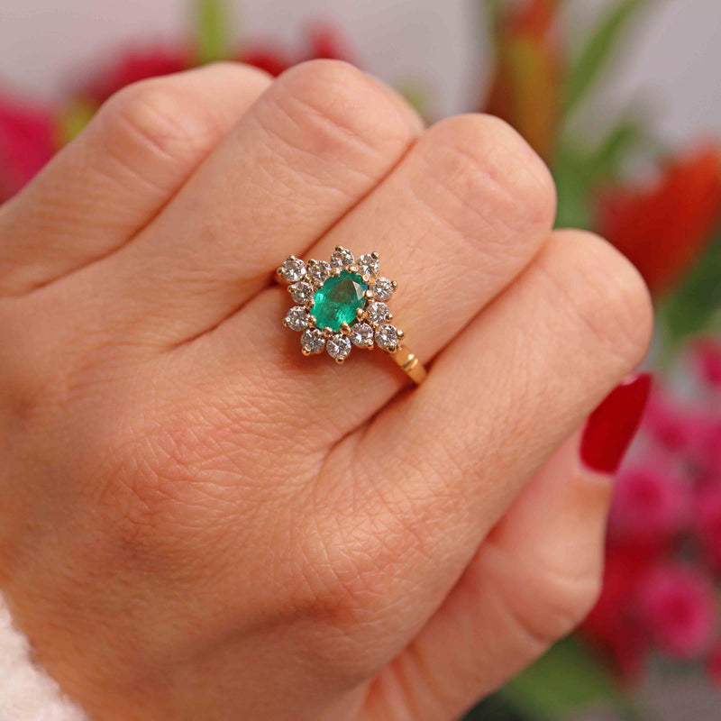 Ellibelle Jewellery Vintage 1987 Emerald & Diamond 18ct Gold Cluster Ring (0.75ct)