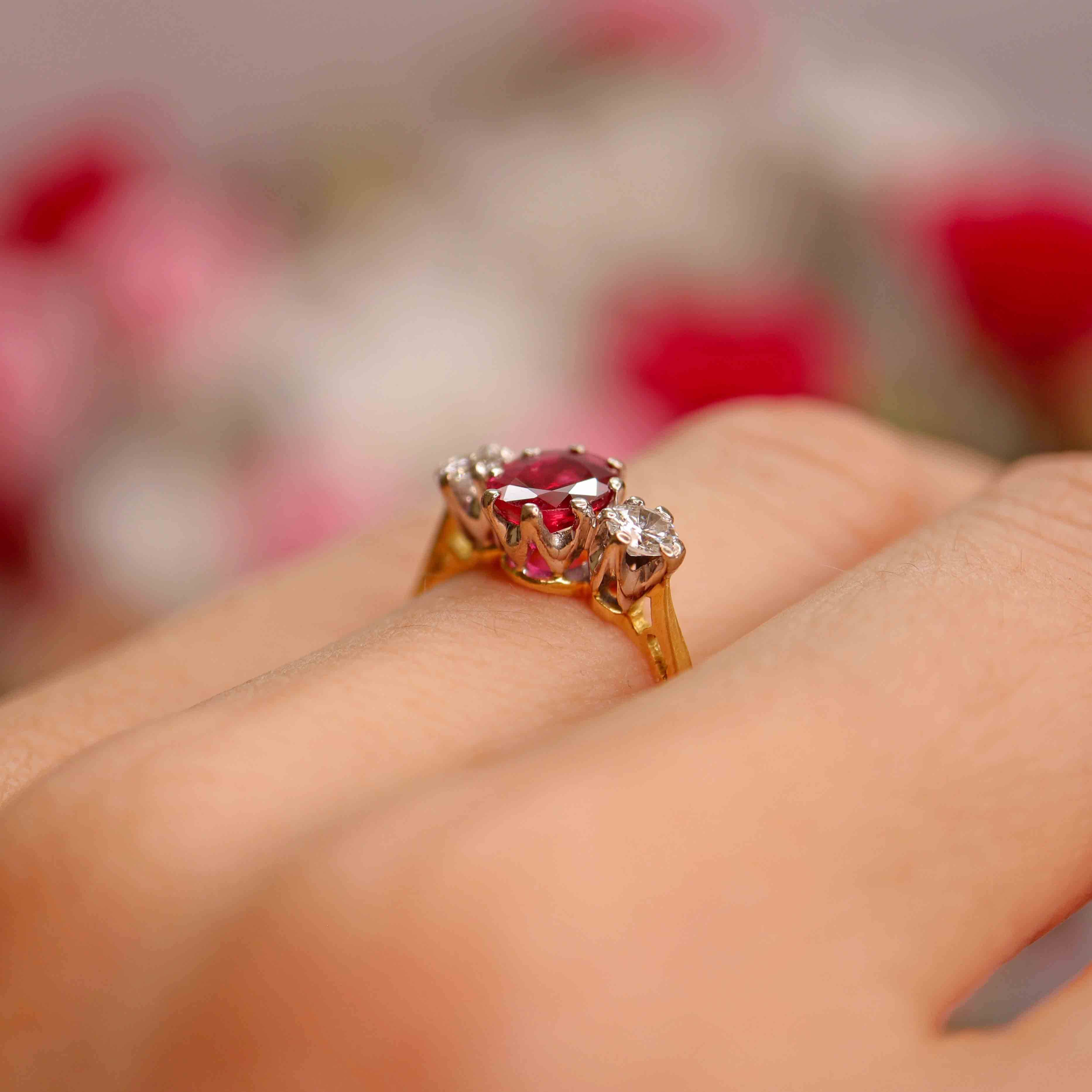 Ellibelle Jewellery Vintage 1987 Ruby & Diamond 18ct Gold Three-Stone Trilogy Engagement Ring