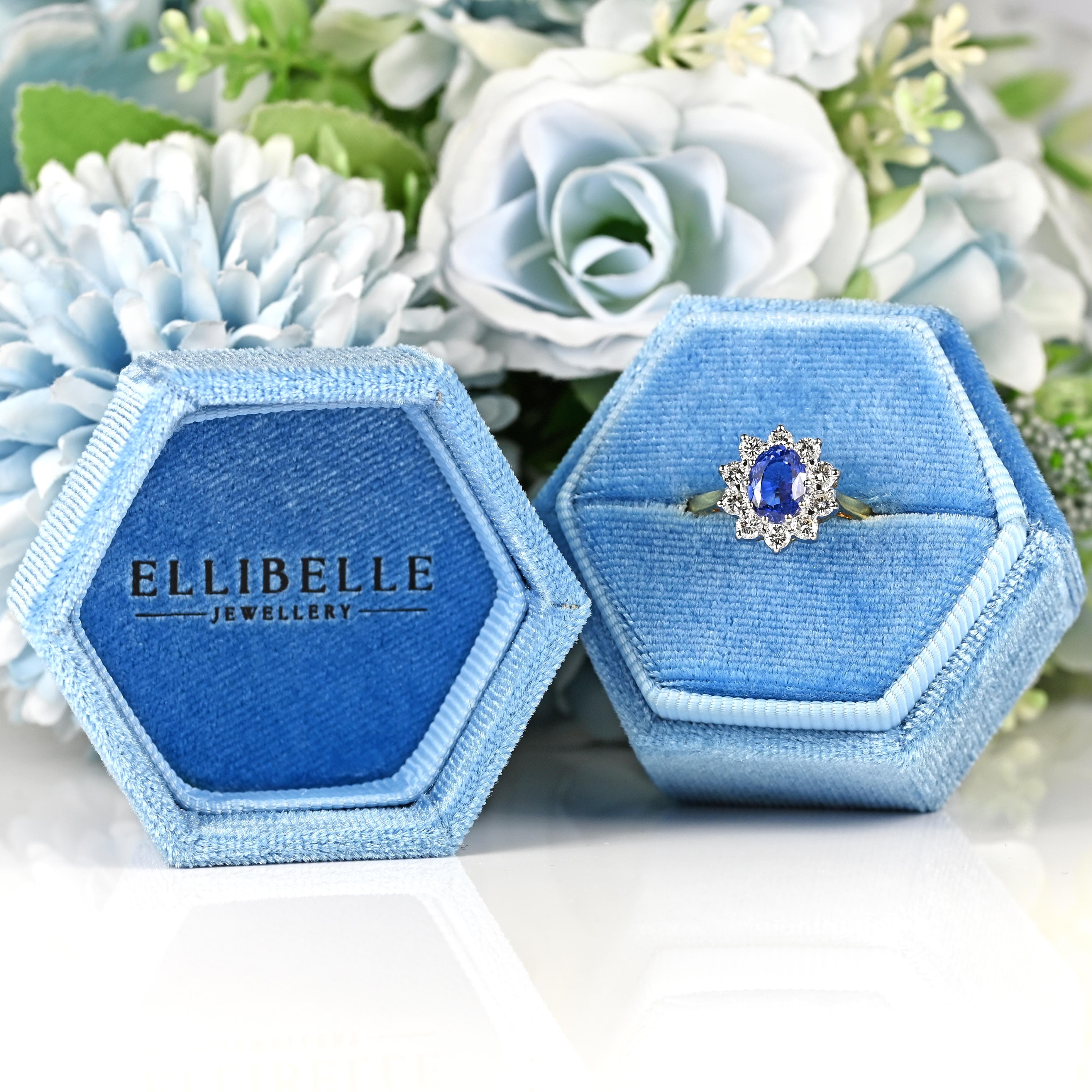Ellibelle Jewellery Vintage 1987 Sapphire & Diamond 18ct Gold Cluster Ring (1.38cts)