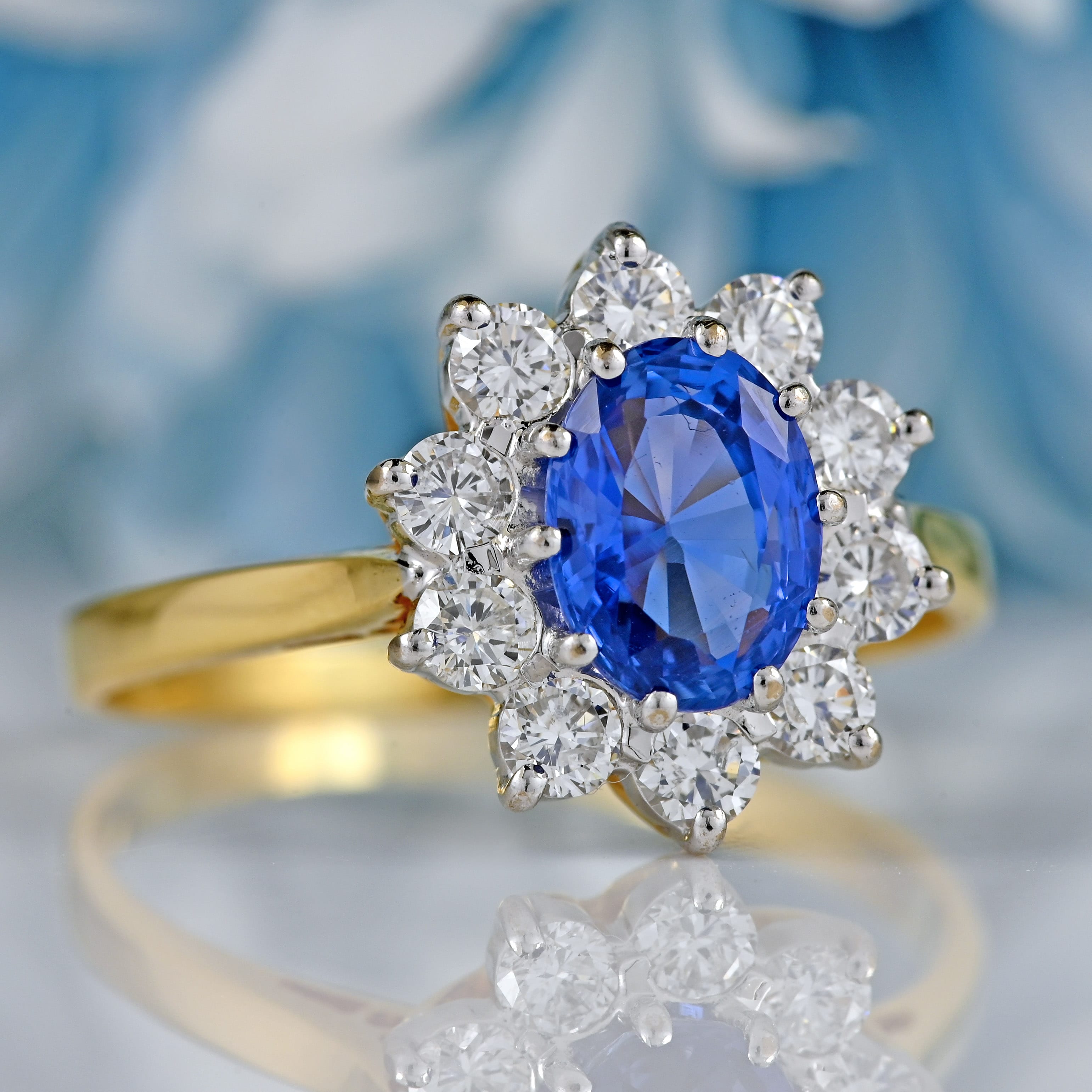 Ellibelle Jewellery Vintage 1987 Sapphire & Diamond 18ct Gold Cluster Ring (1.38cts)