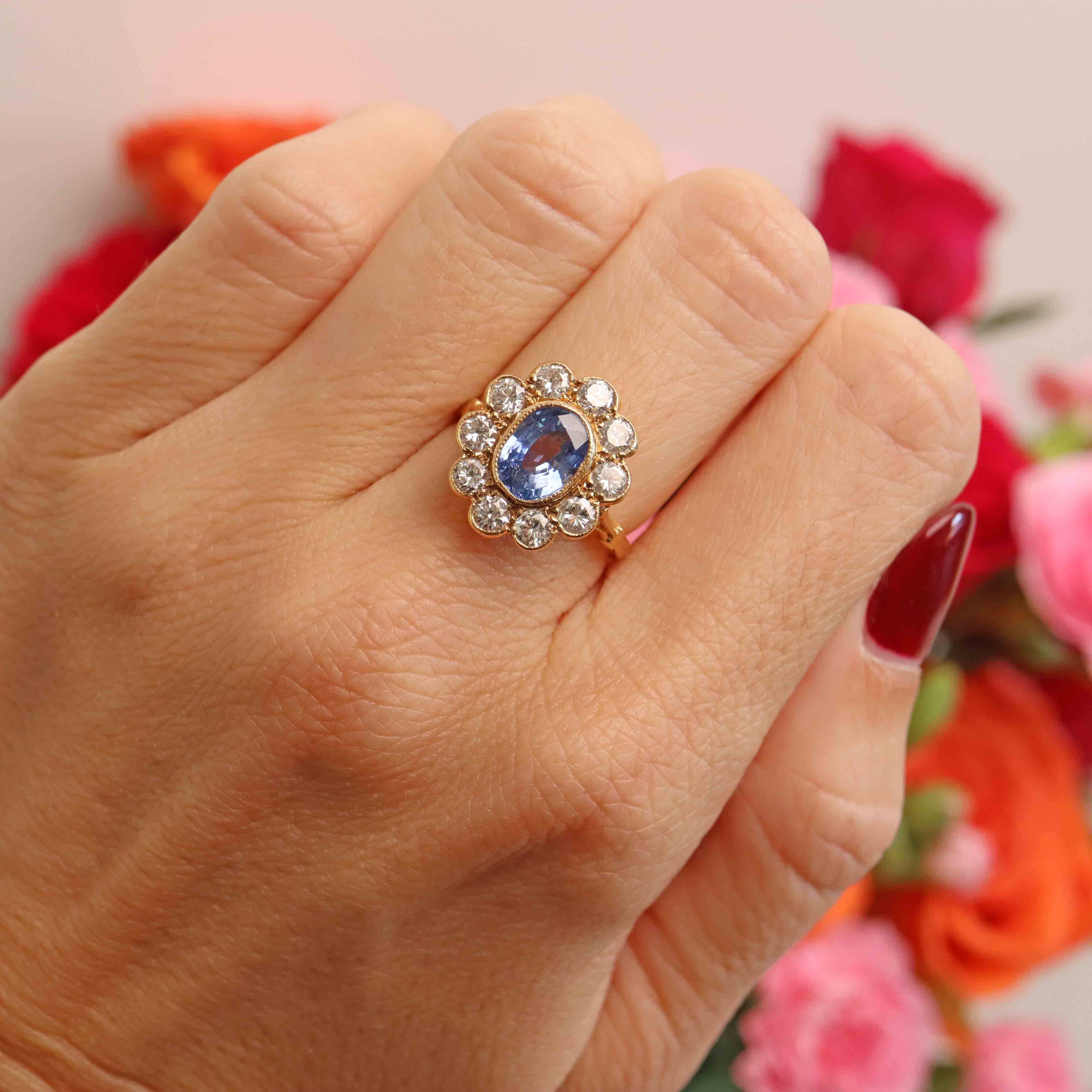 Ellibelle Jewellery Vintage 1988 Ceylon Sapphire & Diamond 18ct Gold Cluster Engagement Ring (1.85cts)