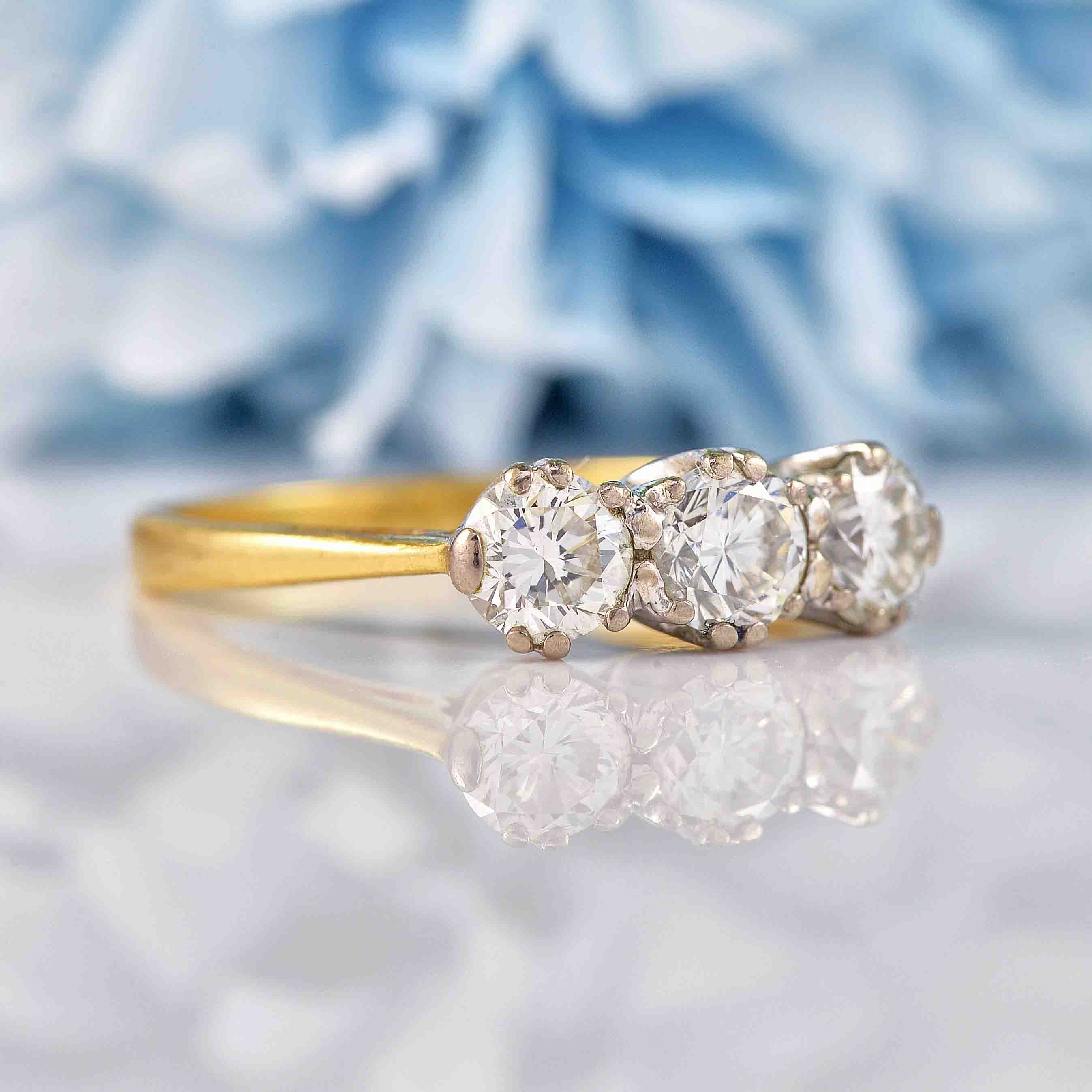 Ellibelle Jewellery Vintage 1988 Diamond 18ct Gold Three-Stone Engagement Ring (1.05cts)