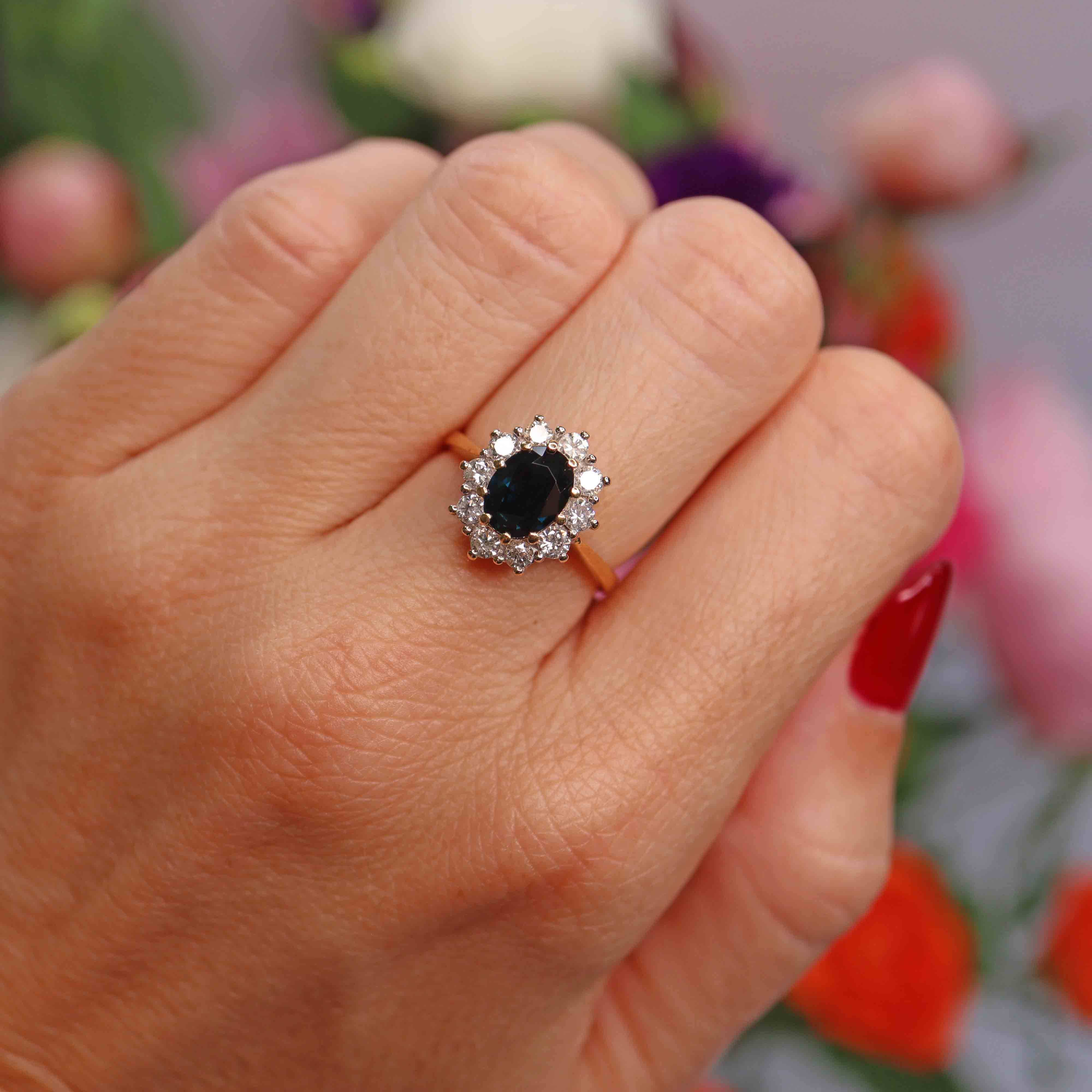 Ellibelle Jewellery Vintage 1988 Sapphire & Diamond 18ct Gold Cluster Ring (1.30cts)