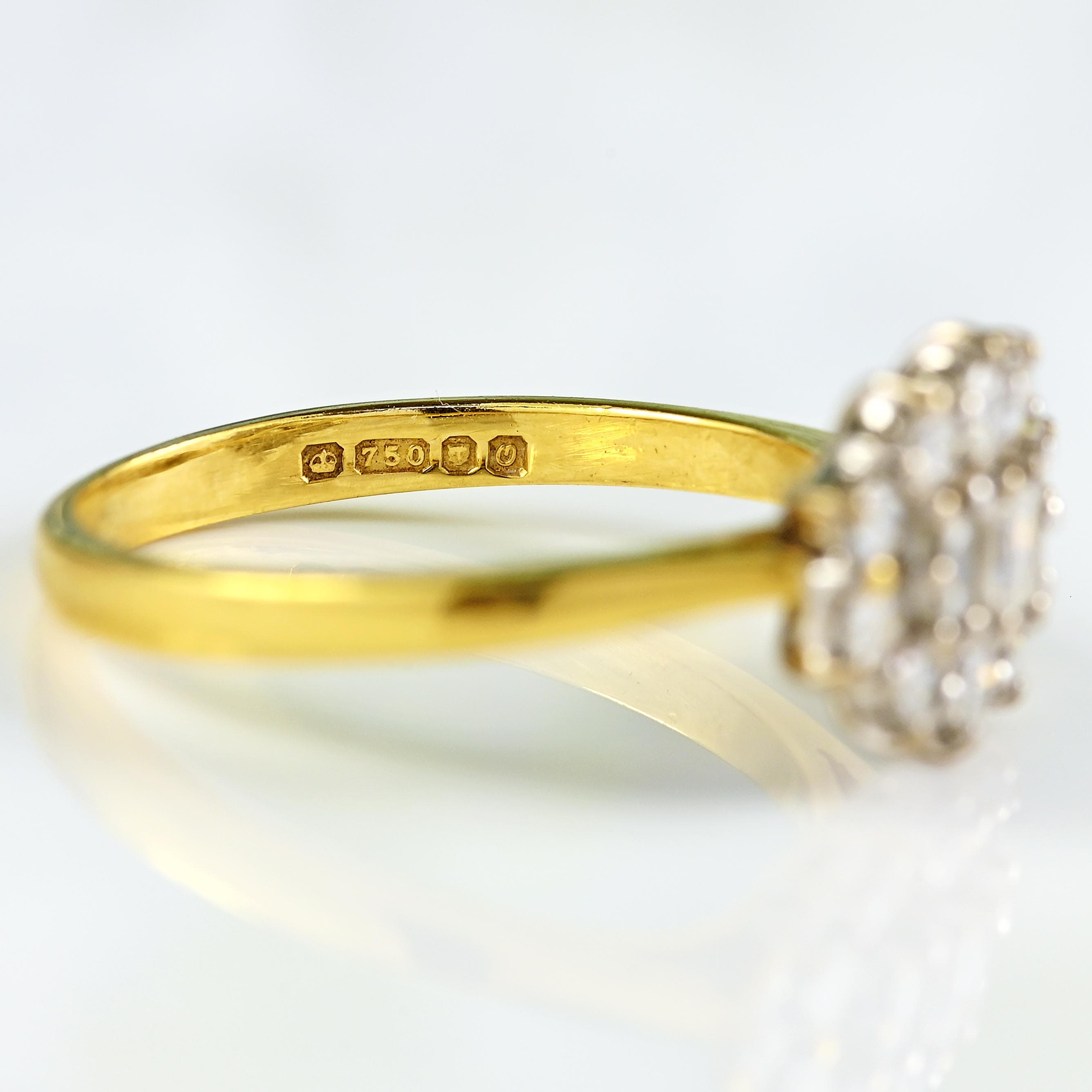 Ellibelle Jewellery Vintage 1988 Vari-Cut Diamond 18ct Gold Cluster Ring (0.58cts)