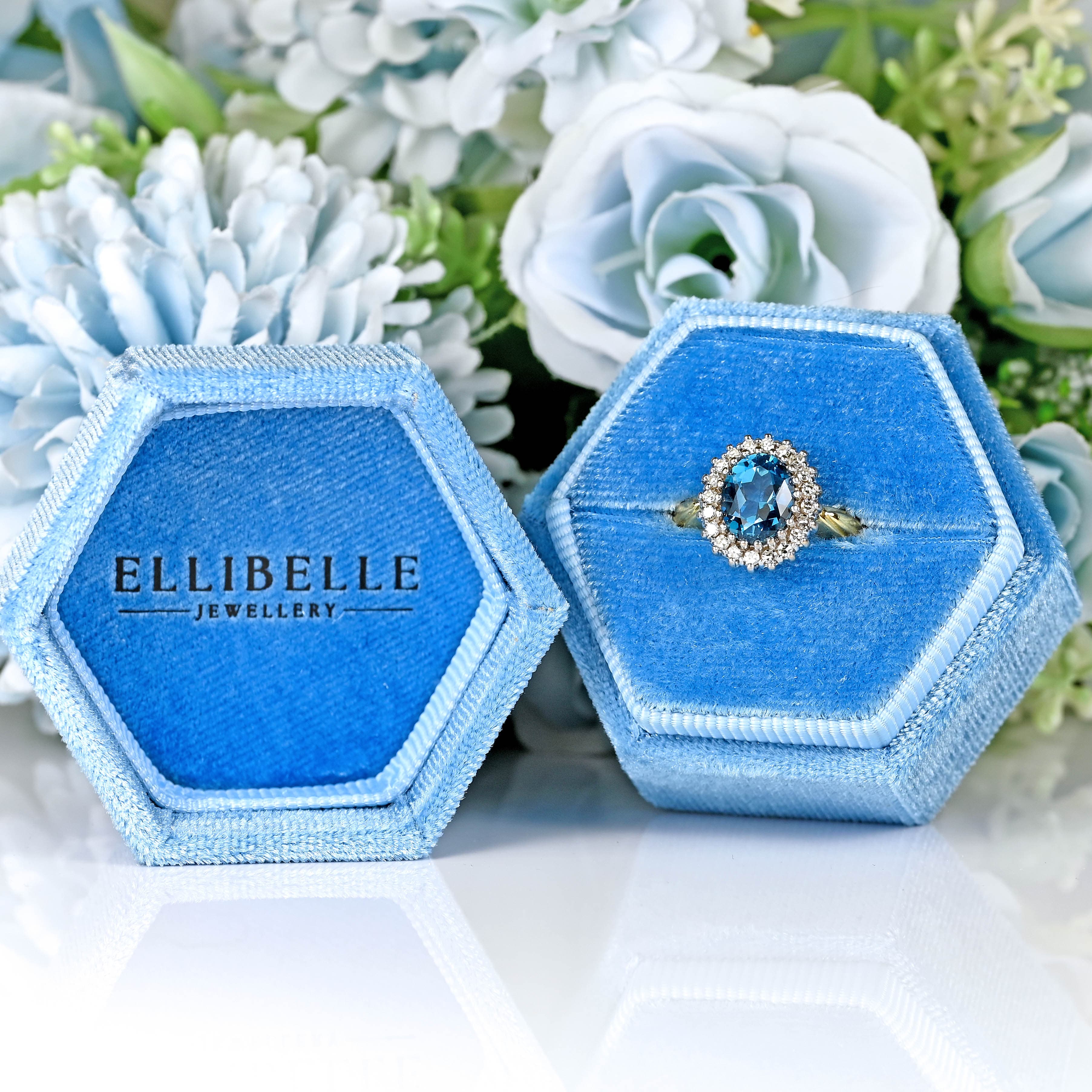 Ellibelle Jewellery Vintage 1989 Blue Topaz & Diamond 18ct Gold Cluster Ring (2.35cts)