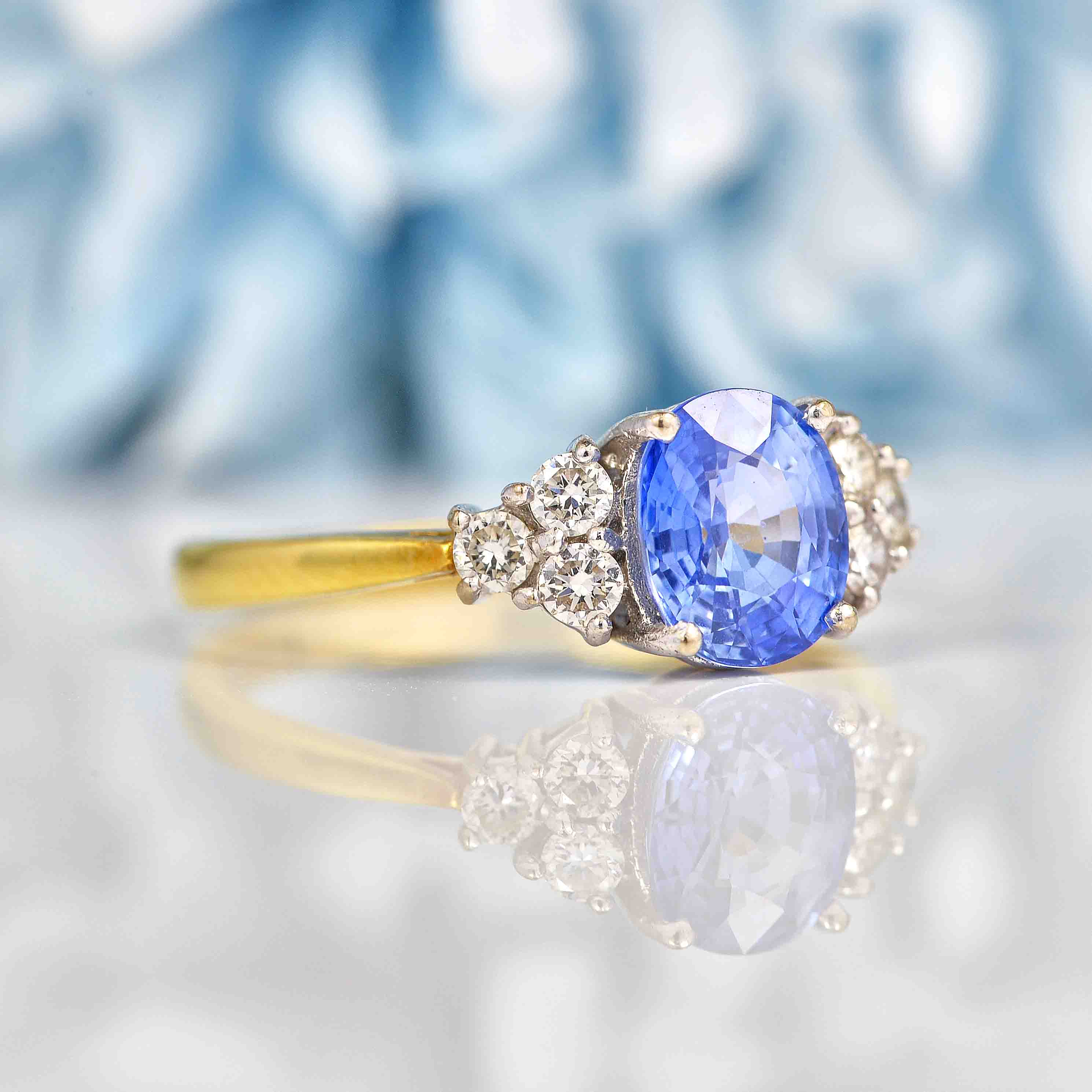 Ellibelle Jewellery Vintage 1989 Ceylon Sapphire & Diamond 18ct Gold Ring